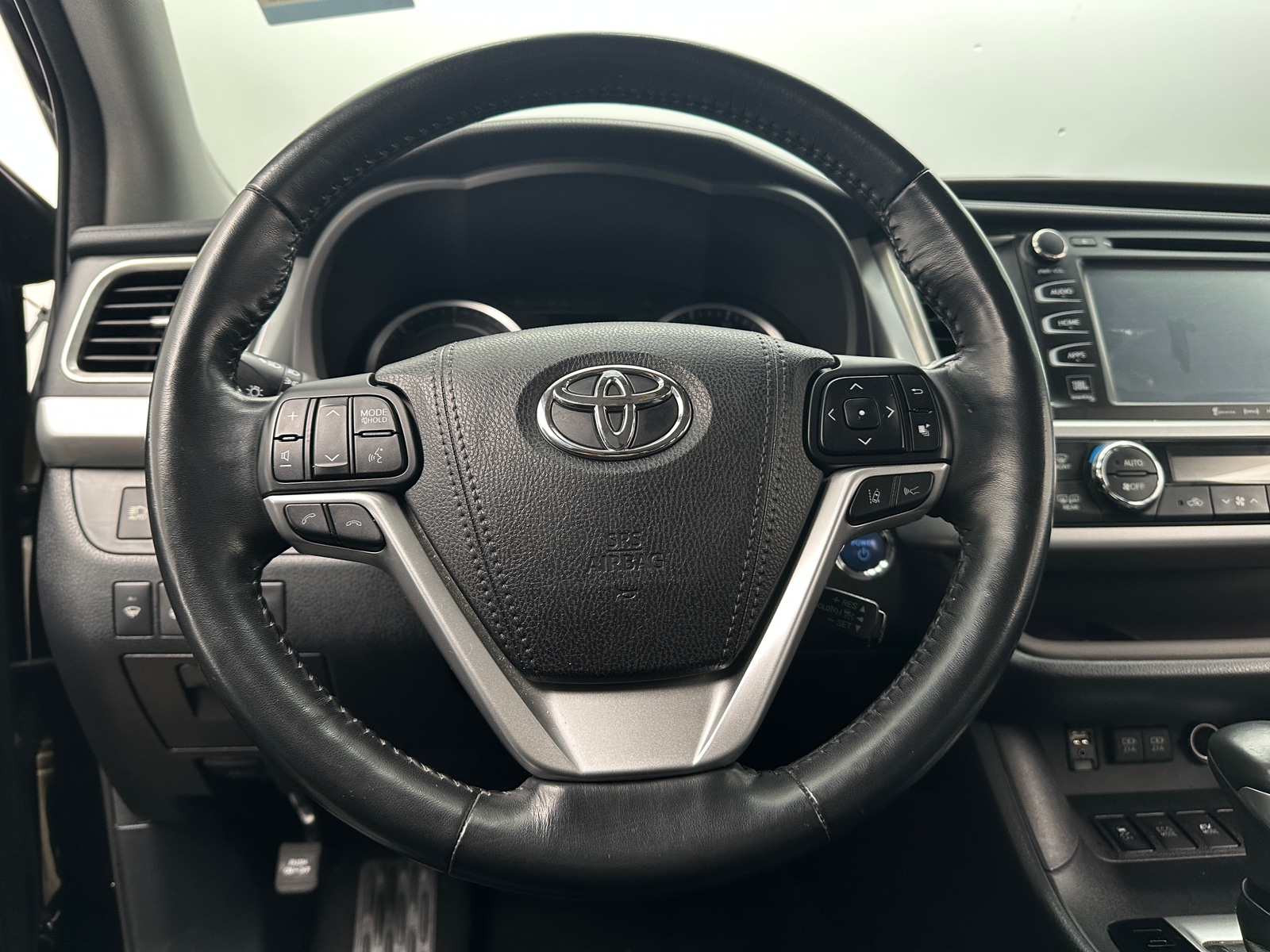 Thumbnail: 2018 Toyota Highlander - 4