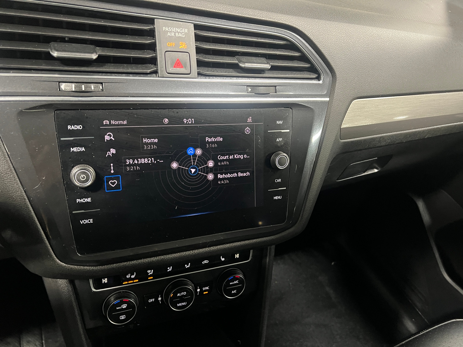 Thumbnail: 2021 Volkswagen Tiguan - 3