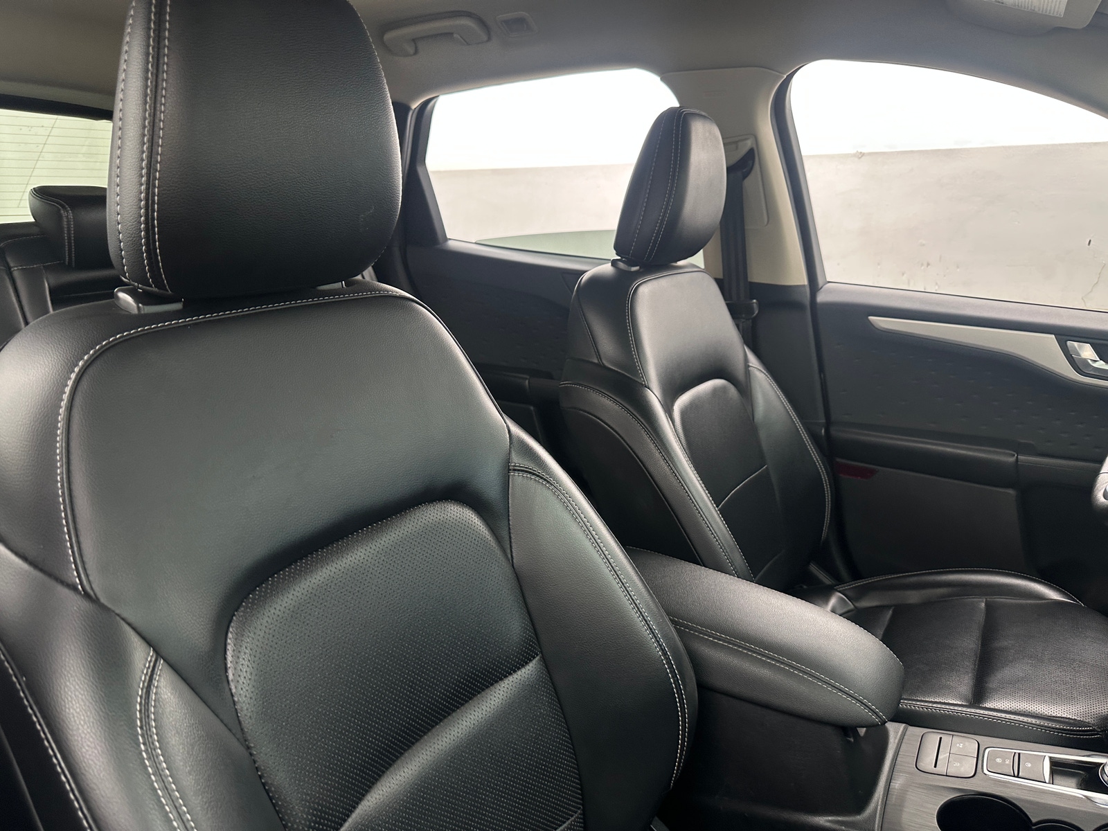 Thumbnail: 2020 Ford Escape - 2