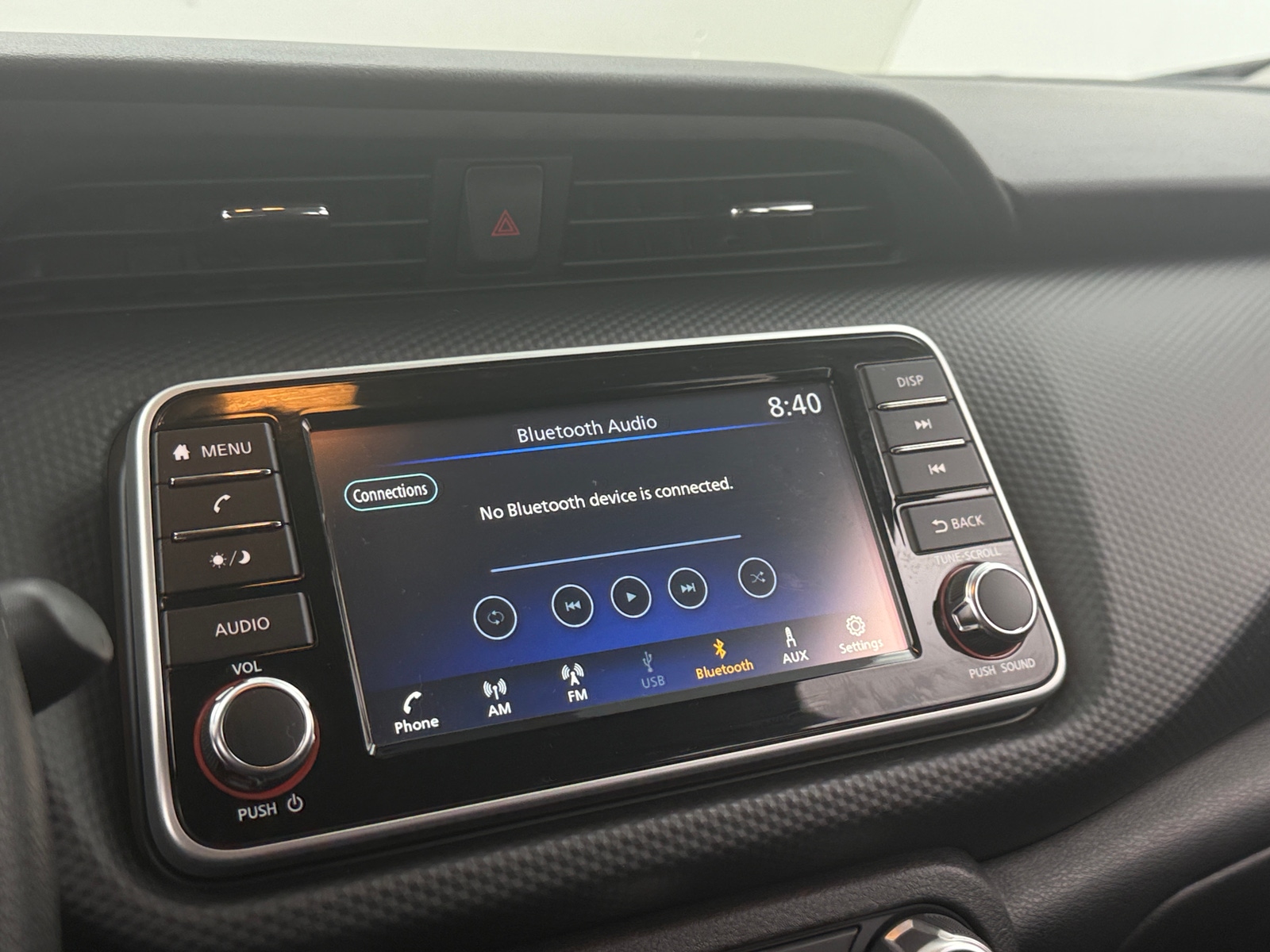 Thumbnail: 2022 Nissan Kicks - 4