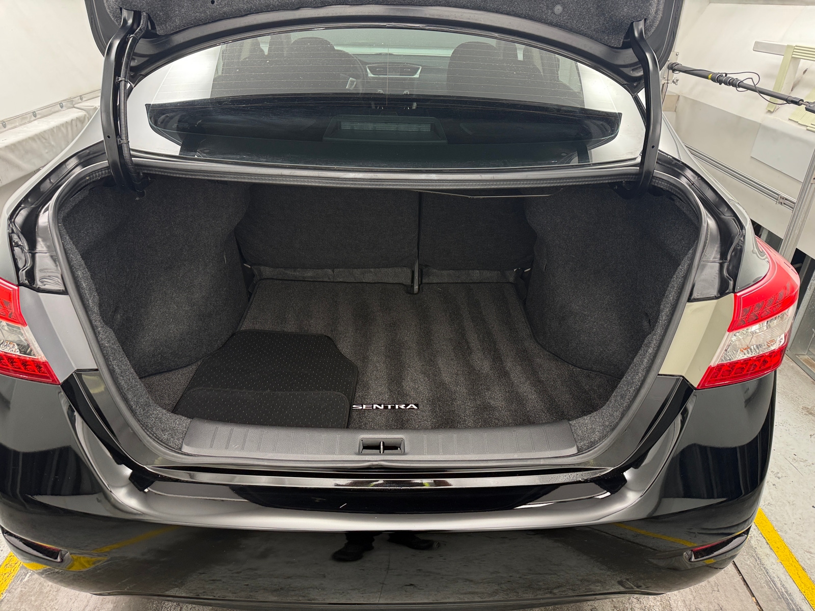 Thumbnail: 2015 Nissan Sentra - 7