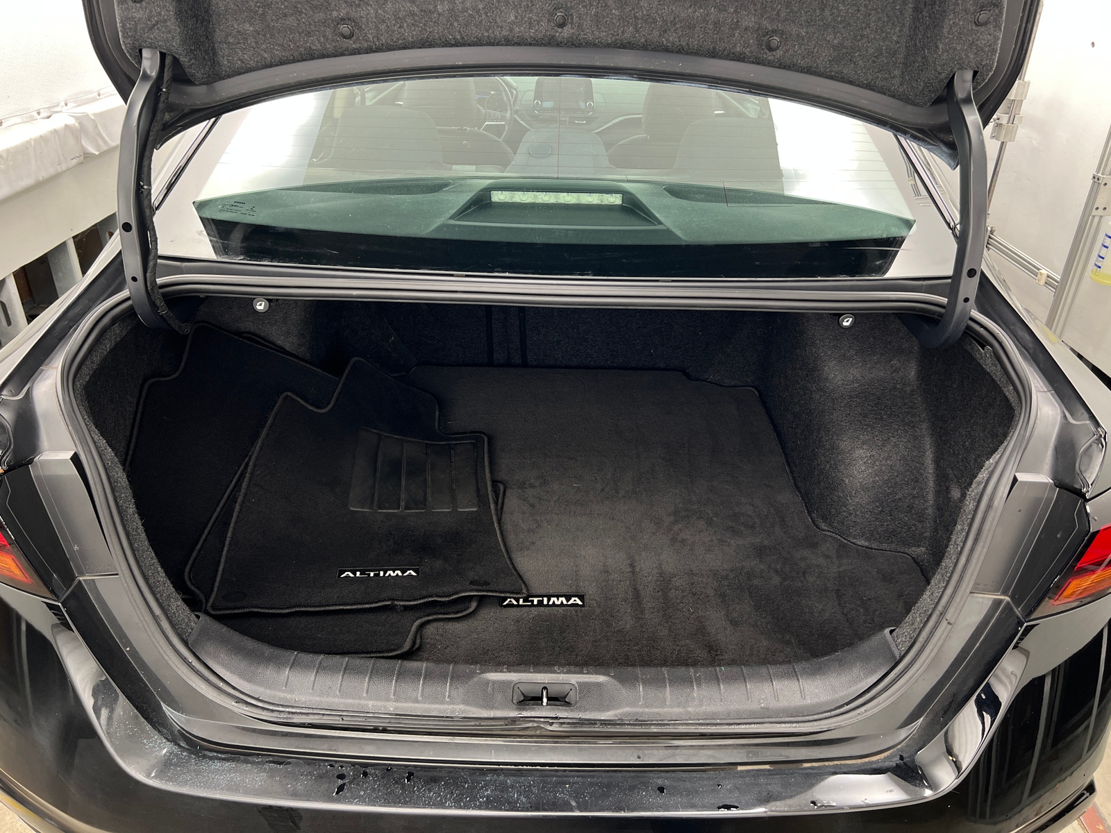 Thumbnail: 2020 Nissan Altima - 7