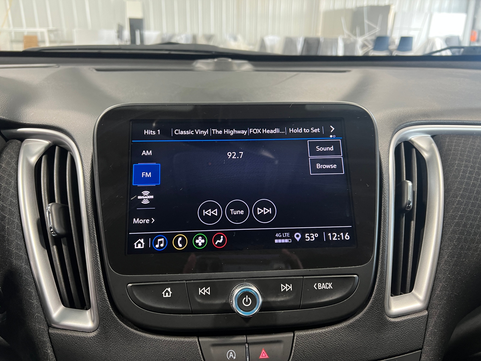 Thumbnail: 2024 Chevrolet Malibu - 4