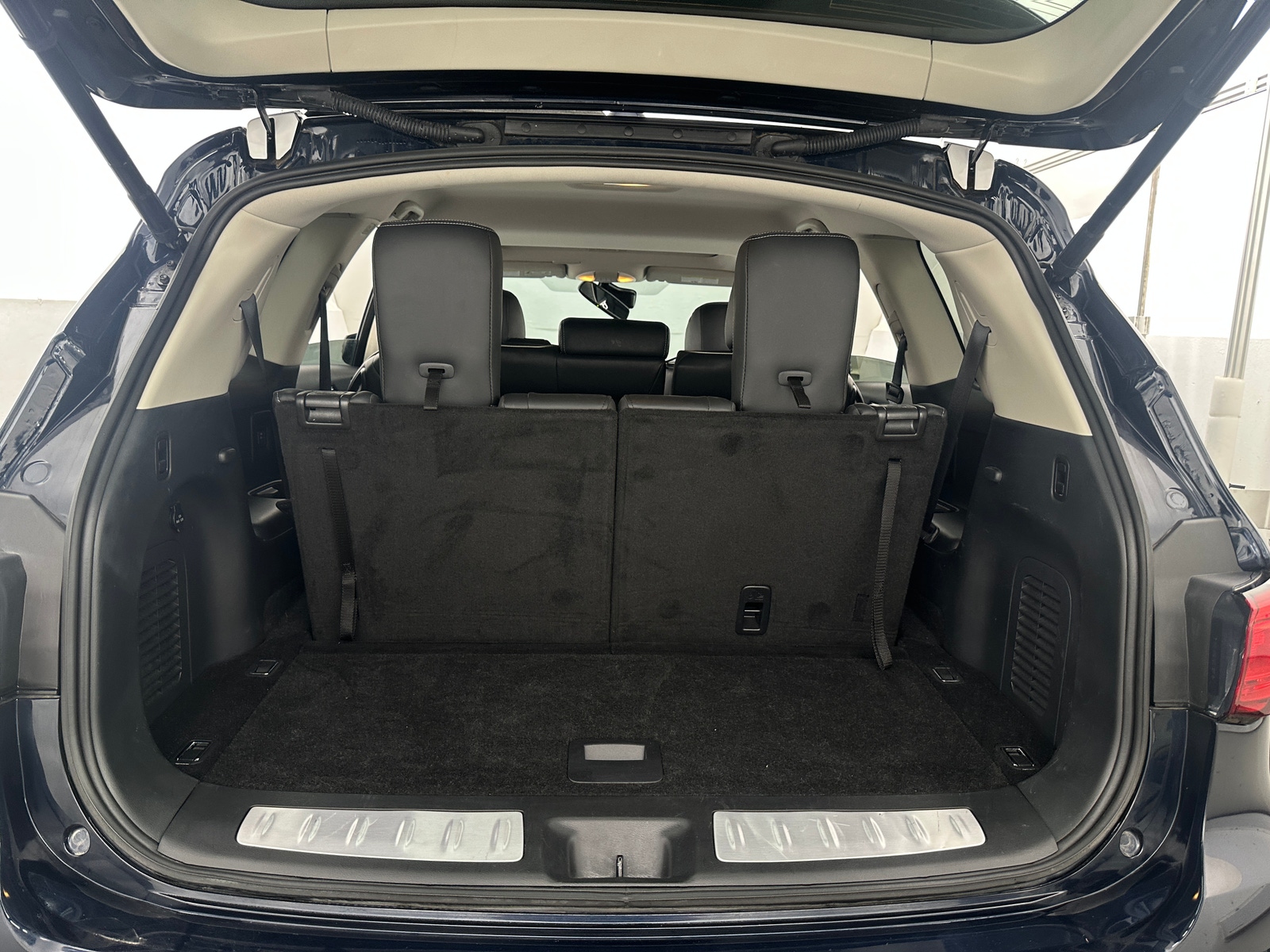 Thumbnail: 2020 INFINITI QX60 - 6