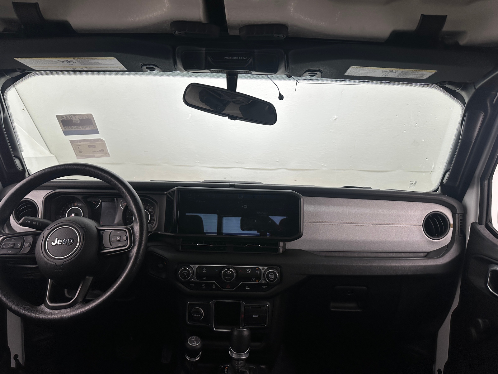 Thumbnail: 2024 Jeep Gladiator - 3