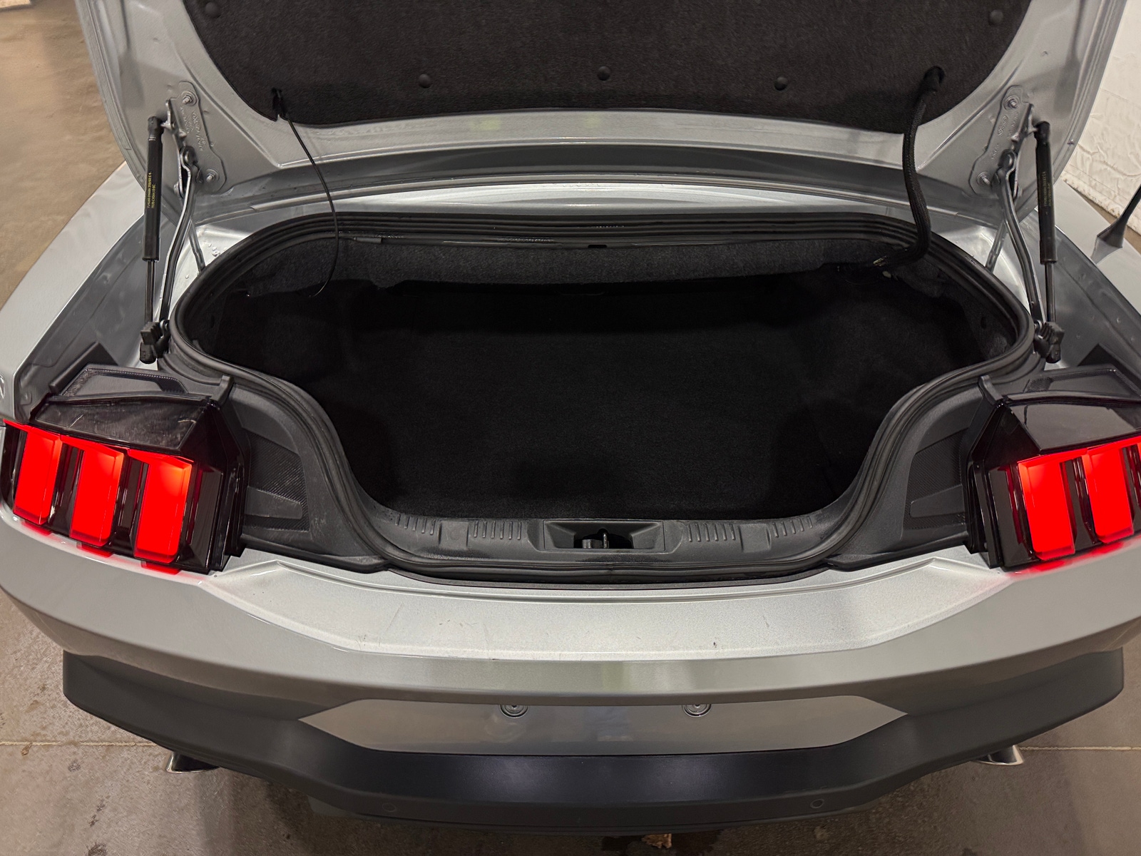 Thumbnail: 2024 Ford Mustang - 6