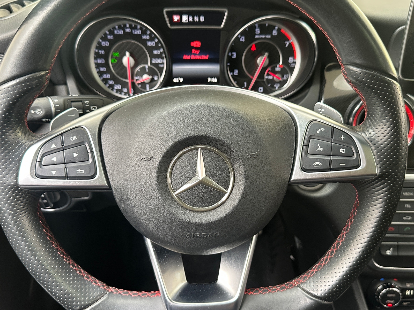 Thumbnail: 2016 Mercedes-Benz GLA - 4