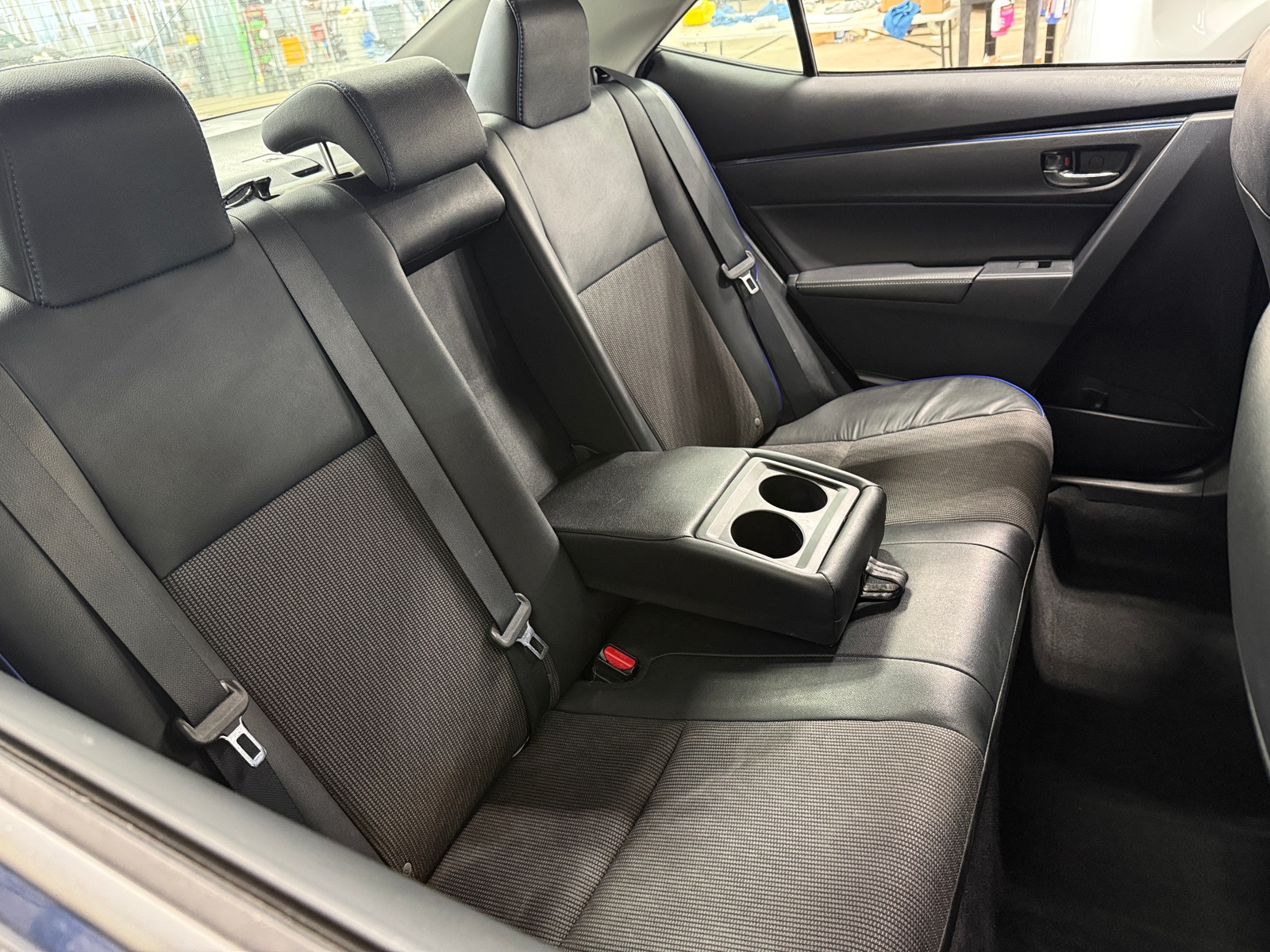 Thumbnail: 2017 Toyota Corolla - 6