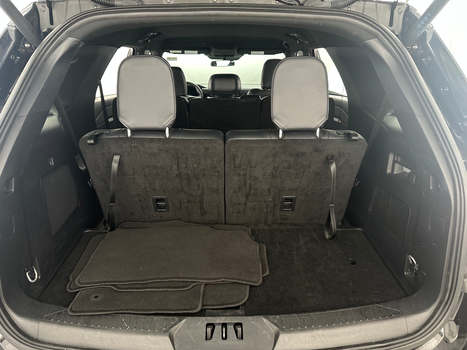 Thumbnail: 2025 Ford Explorer - 6