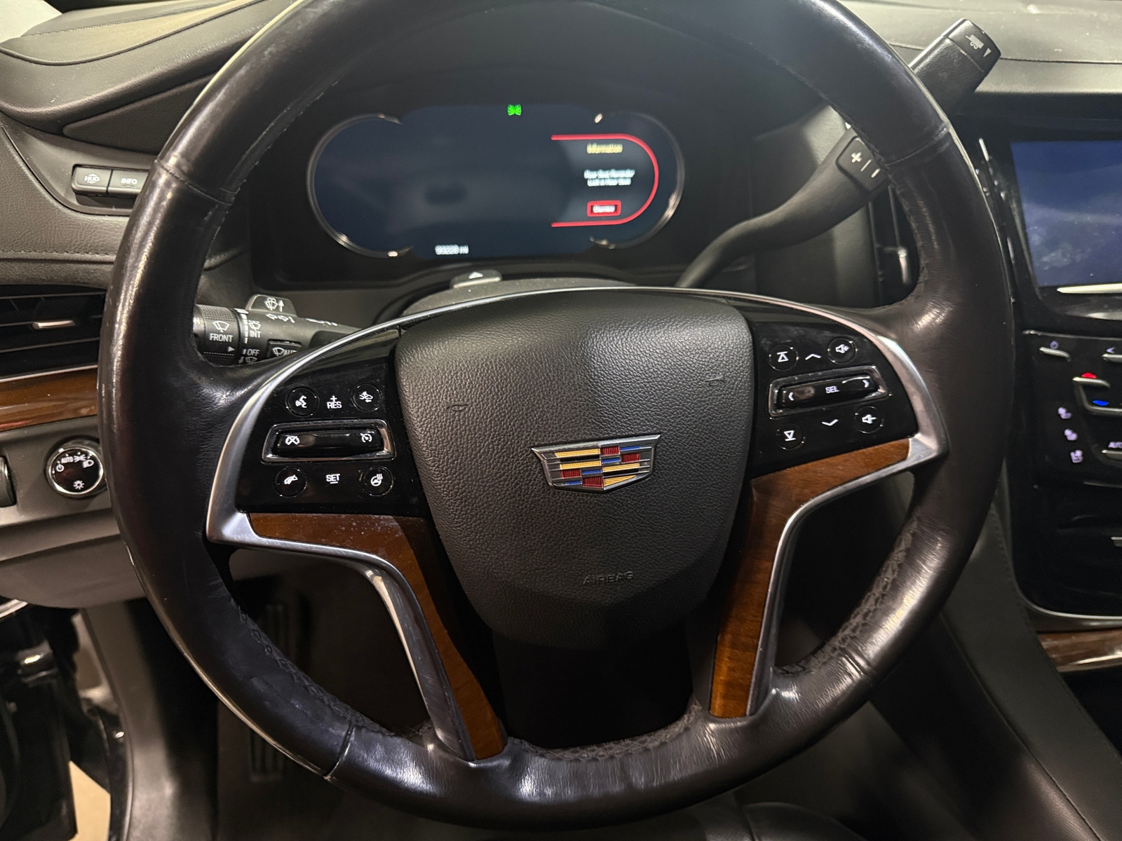 Thumbnail: 2020 Cadillac Escalade - 4