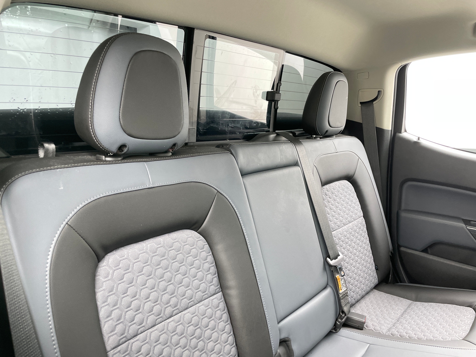 Thumbnail: 2022 Chevrolet Colorado - 6