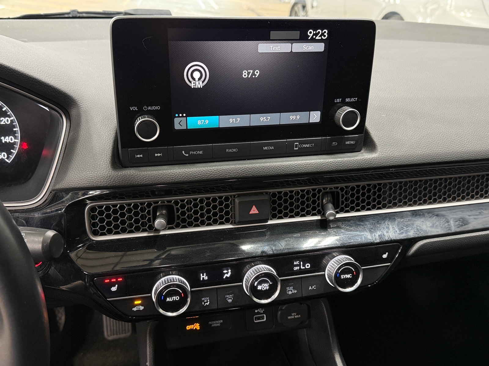 Thumbnail: 2024 Honda Civic - 3