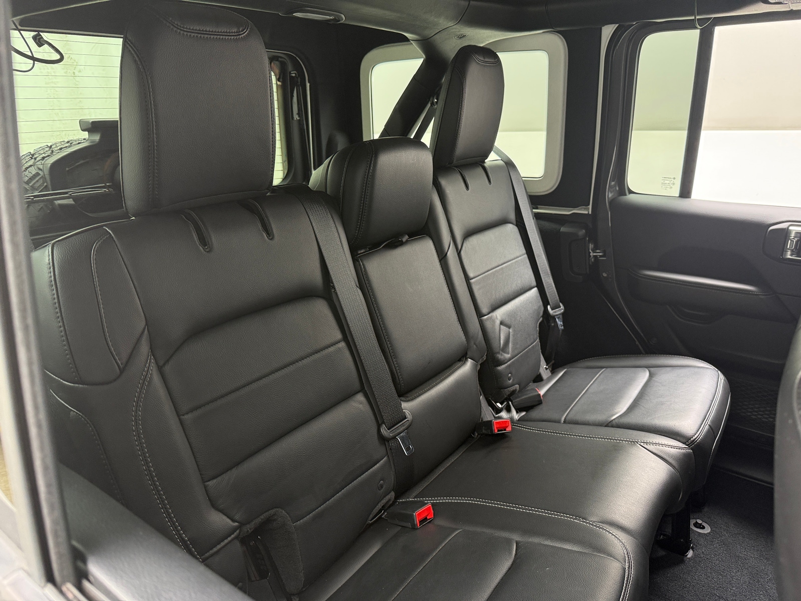 Thumbnail: 2018 Jeep Wrangler - 5