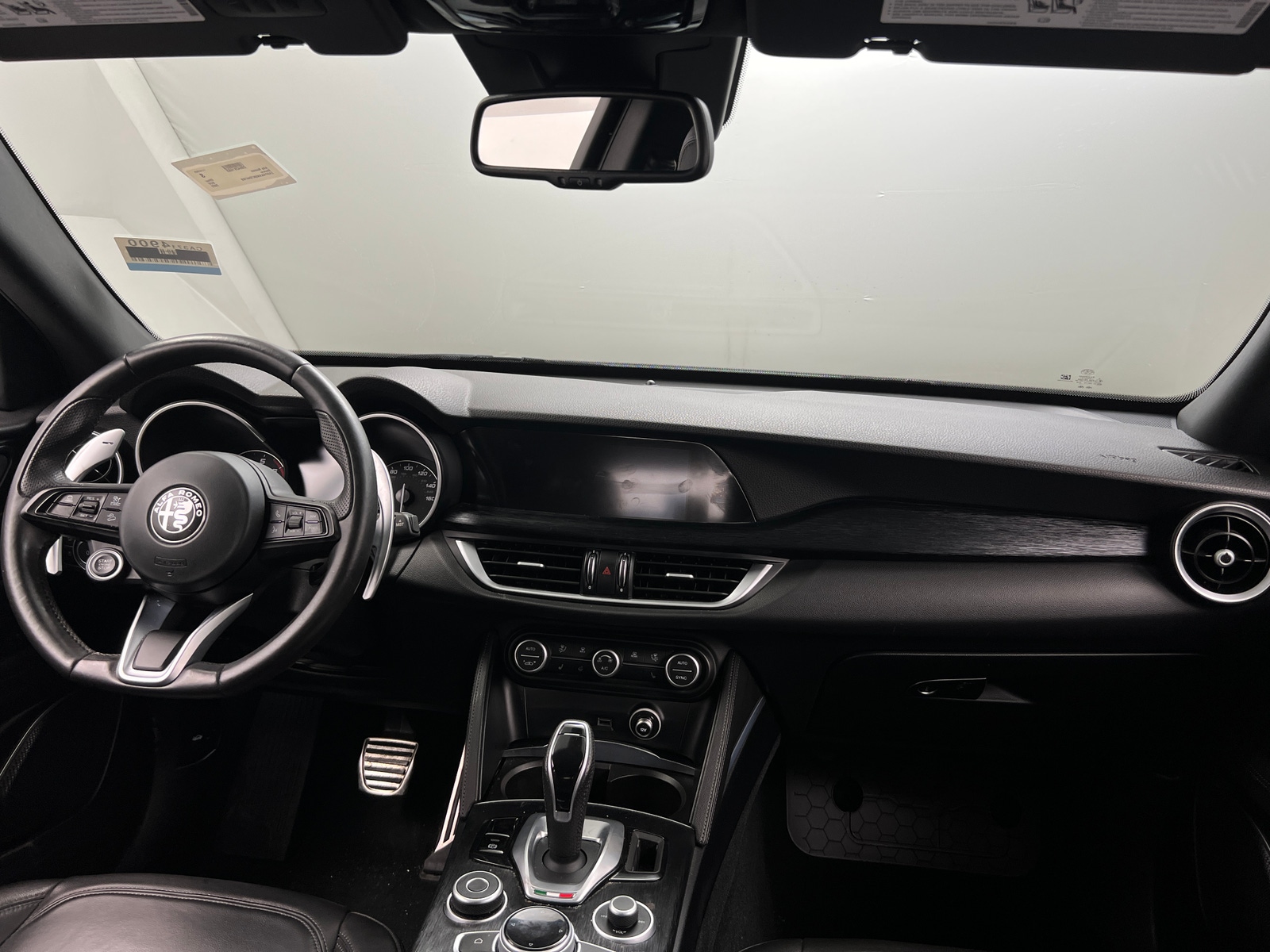 Thumbnail: 2022 Alfa Romeo Stelvio - 2