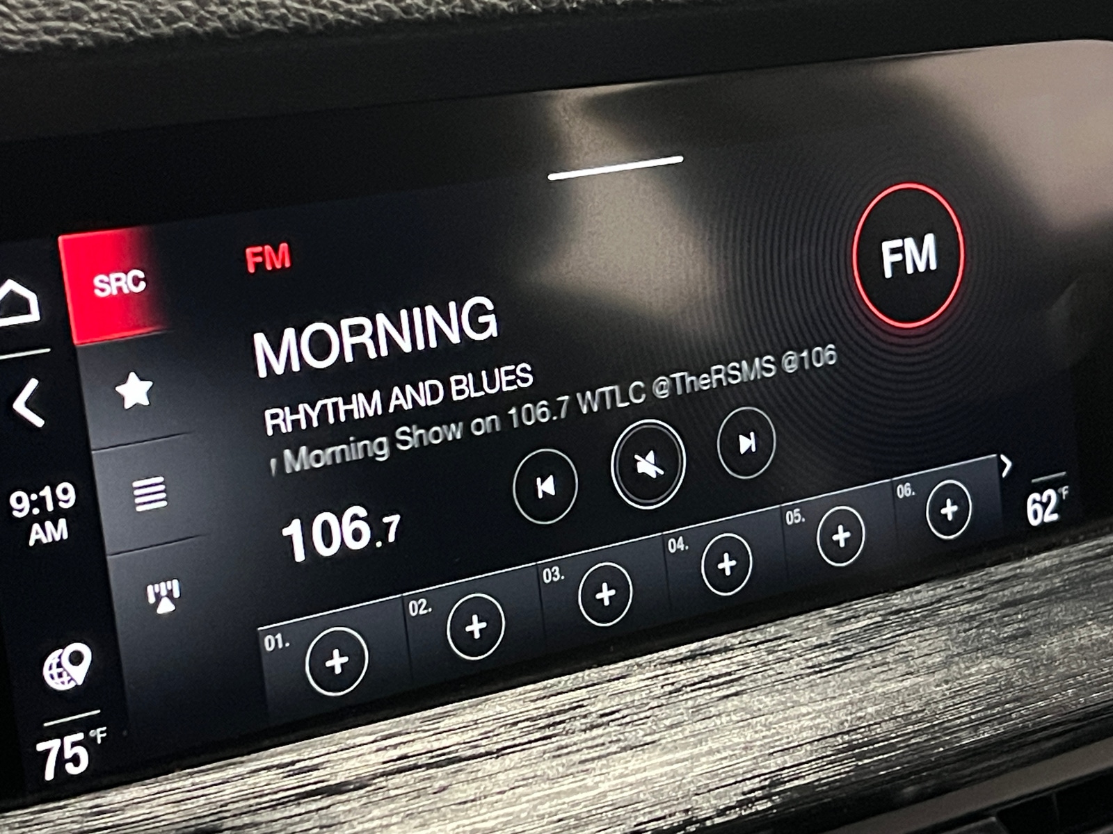 Thumbnail: 2022 Alfa Romeo Stelvio - 3