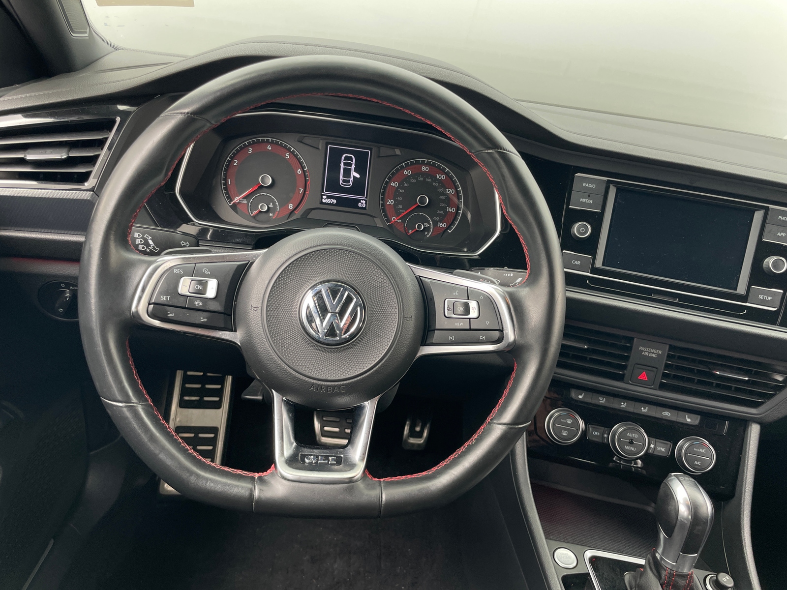 Thumbnail: 2019 Volkswagen Jetta - 5