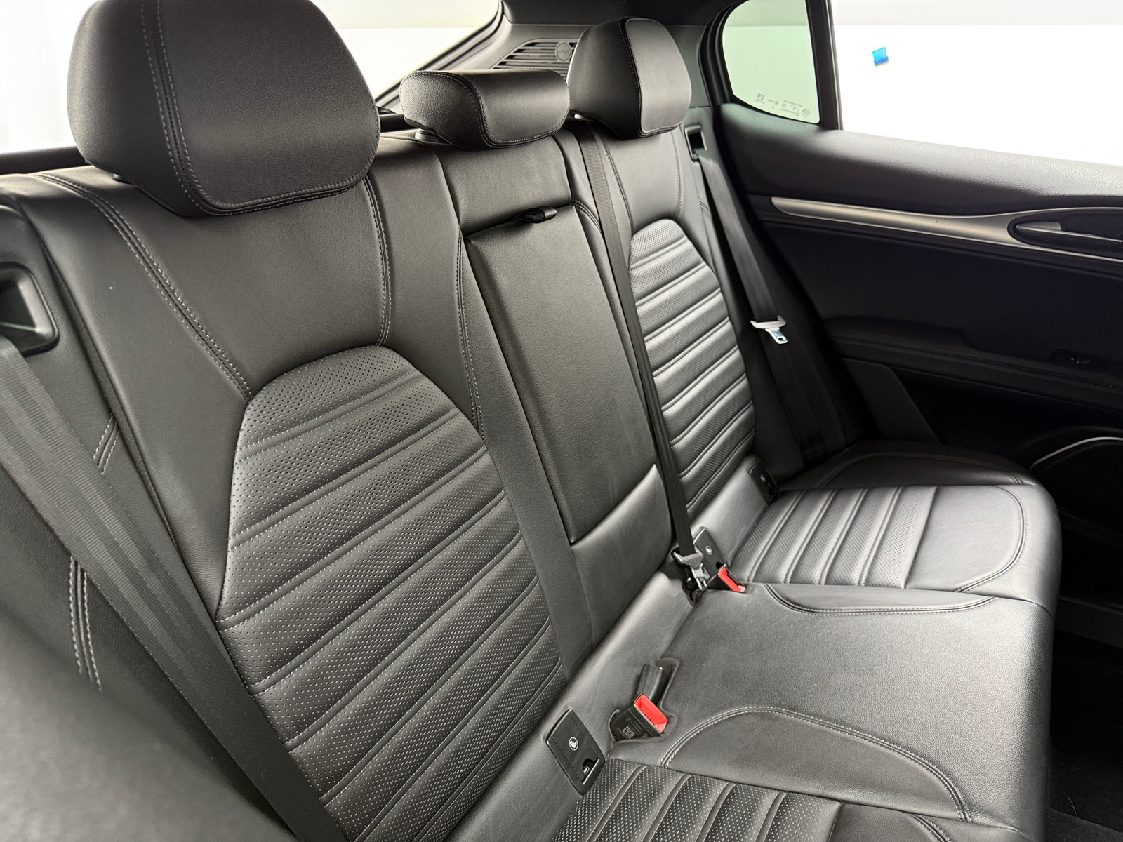 Thumbnail: 2020 Alfa Romeo Stelvio - 5