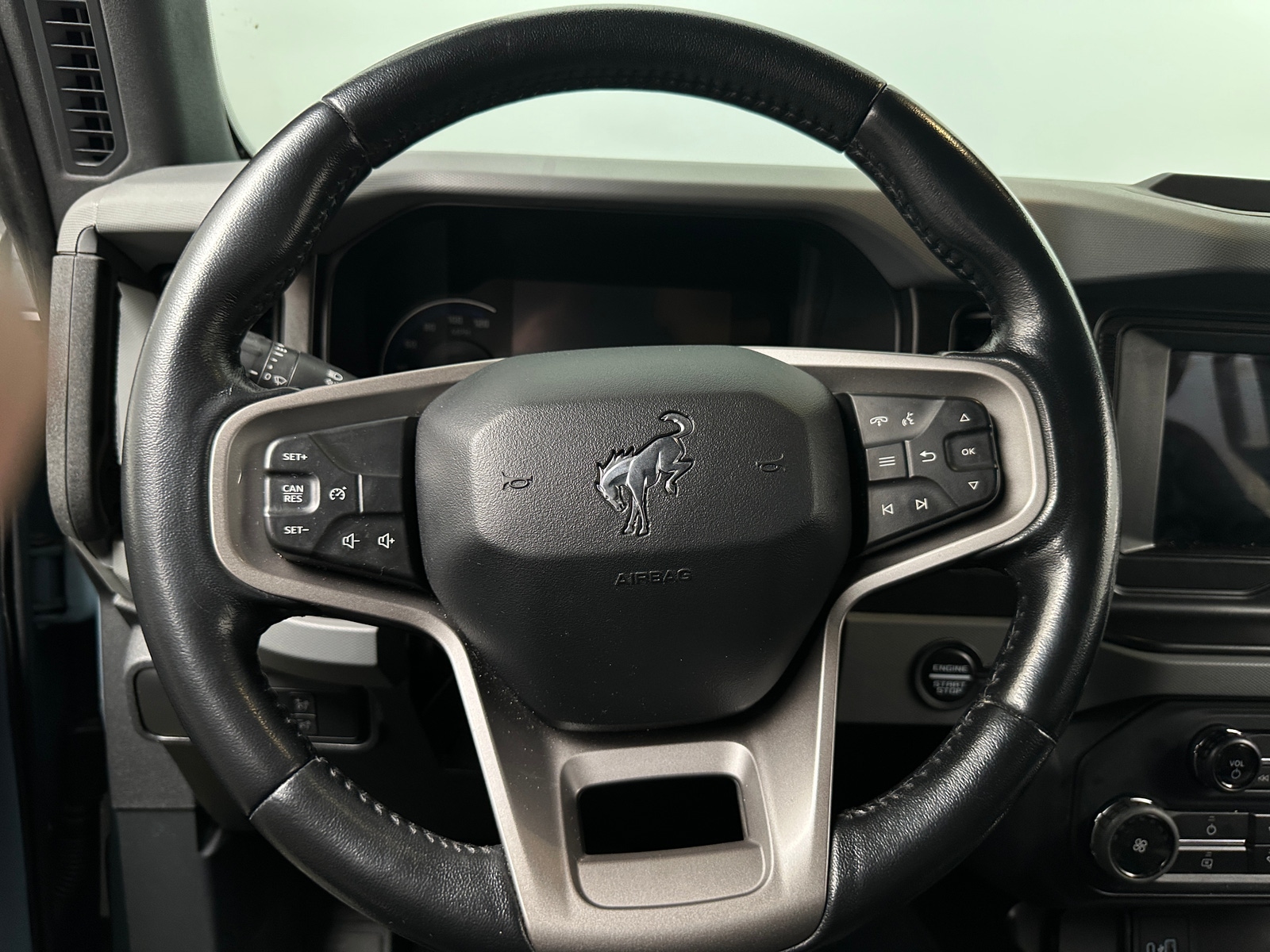 Thumbnail: 2021 Ford Bronco - 5