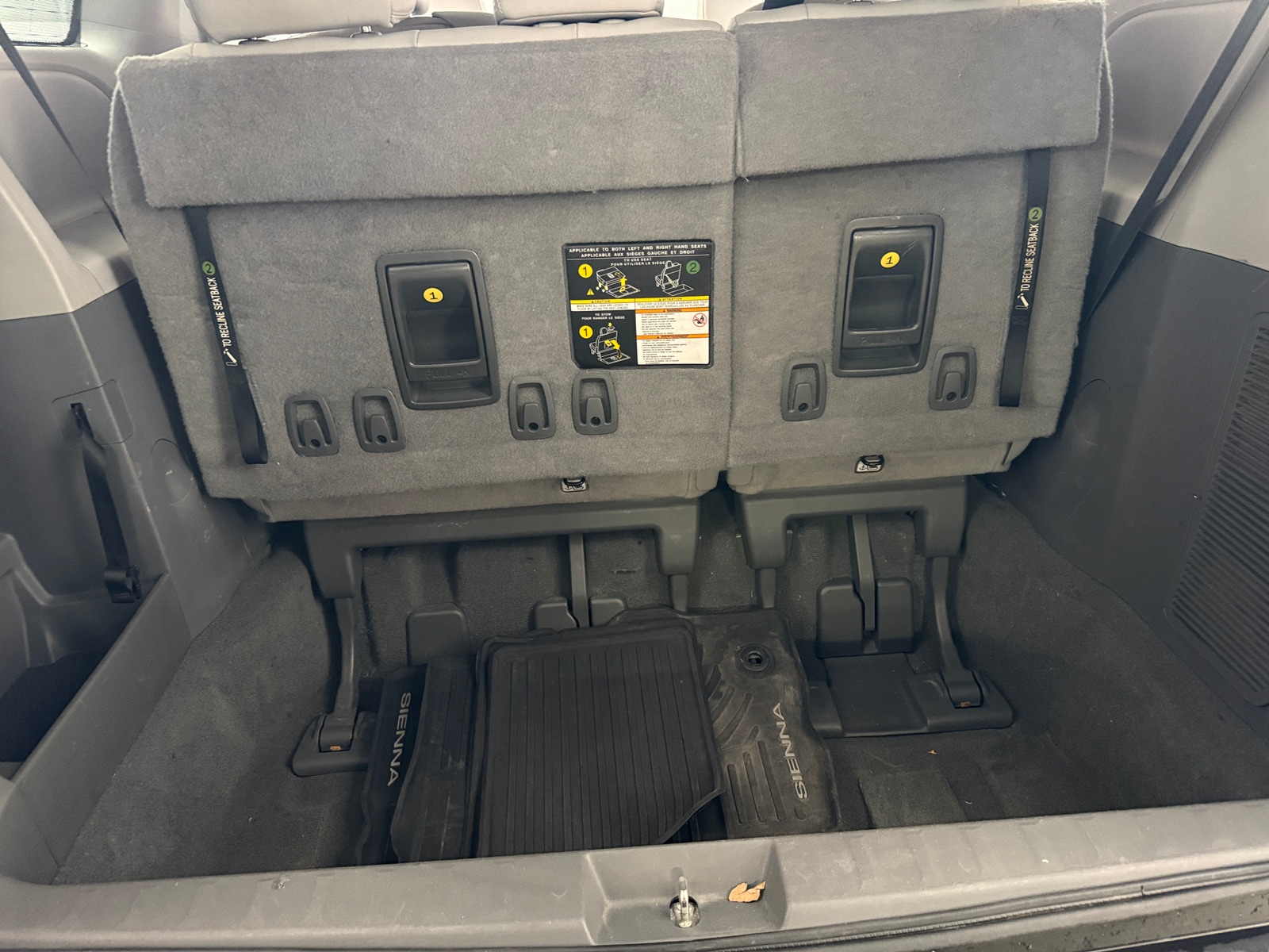 Thumbnail: 2020 Toyota Sienna - 6