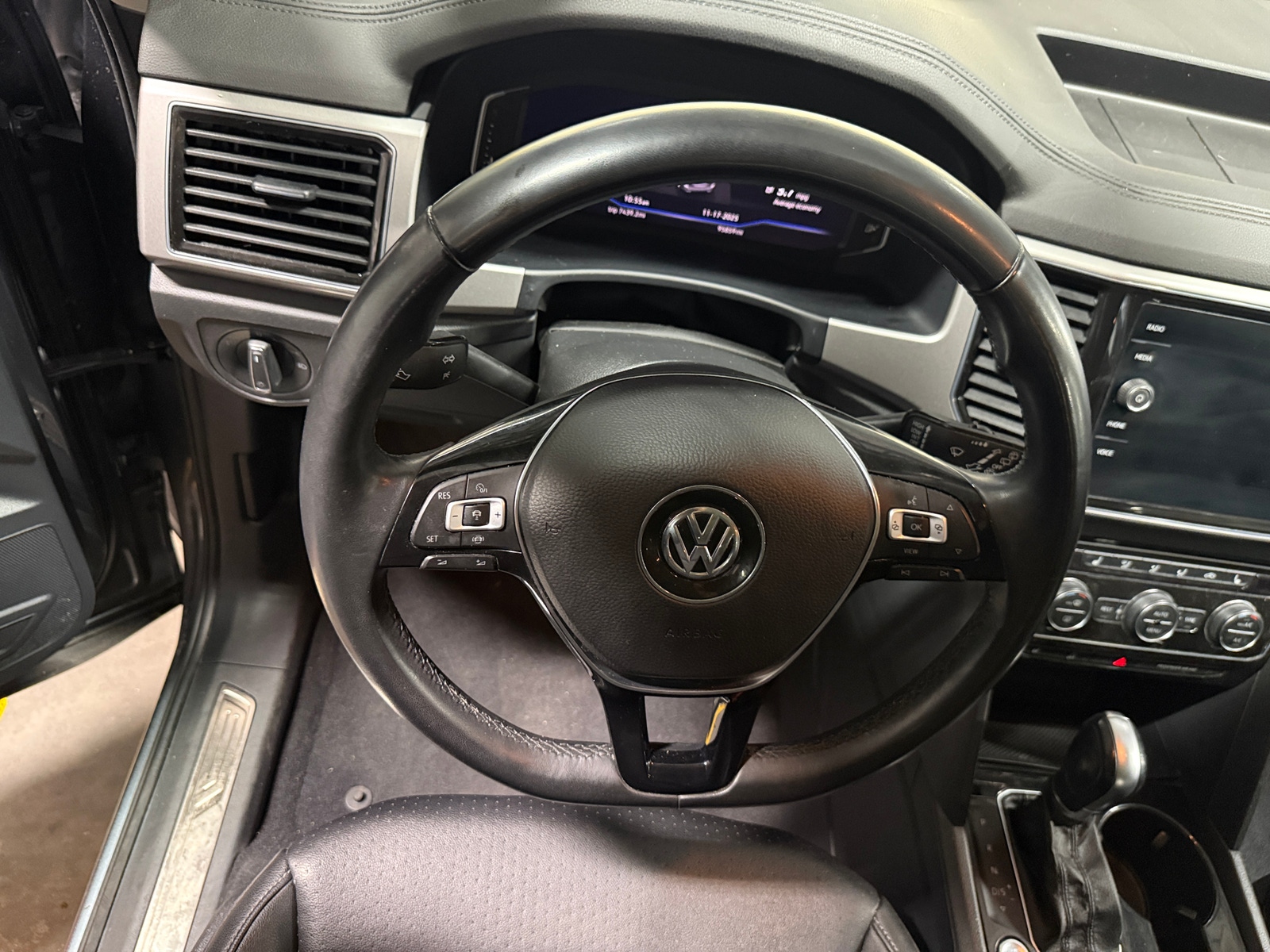 Thumbnail: 2019 Volkswagen Atlas - 4