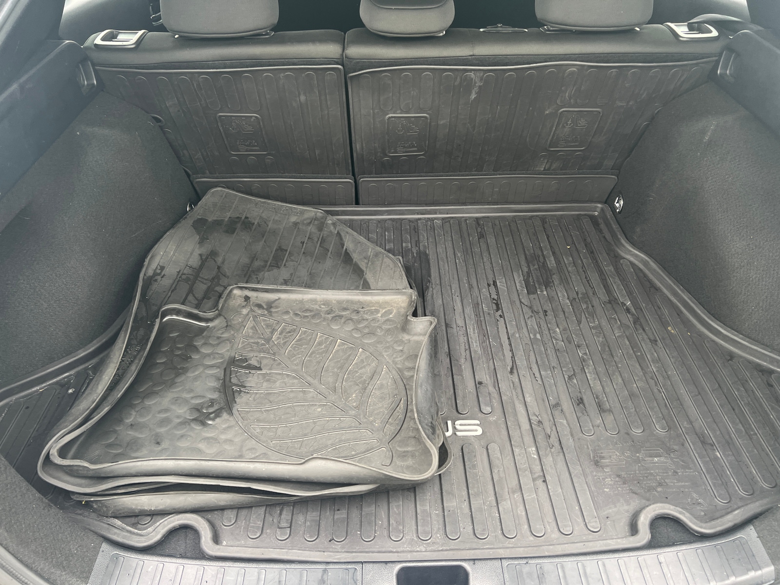 Thumbnail: 2019 Toyota Prius - 7