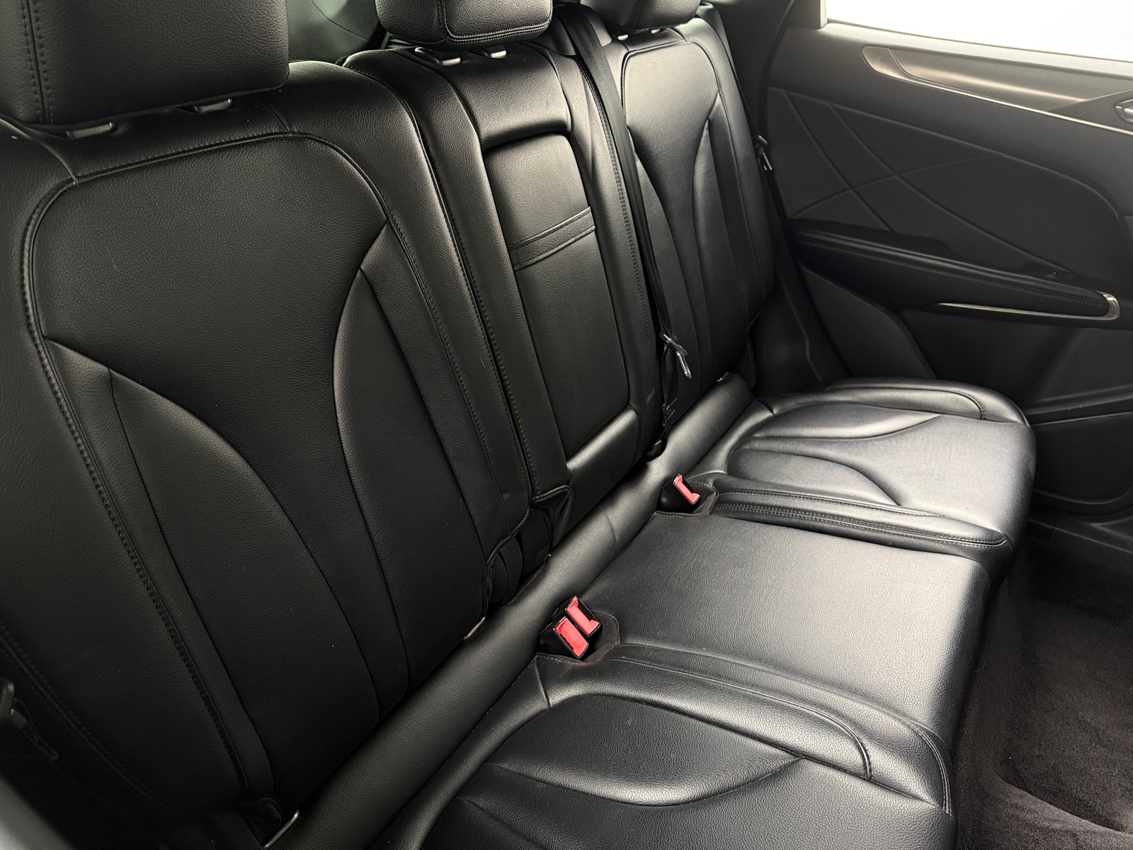 Thumbnail: 2017 Lincoln MKC - 5