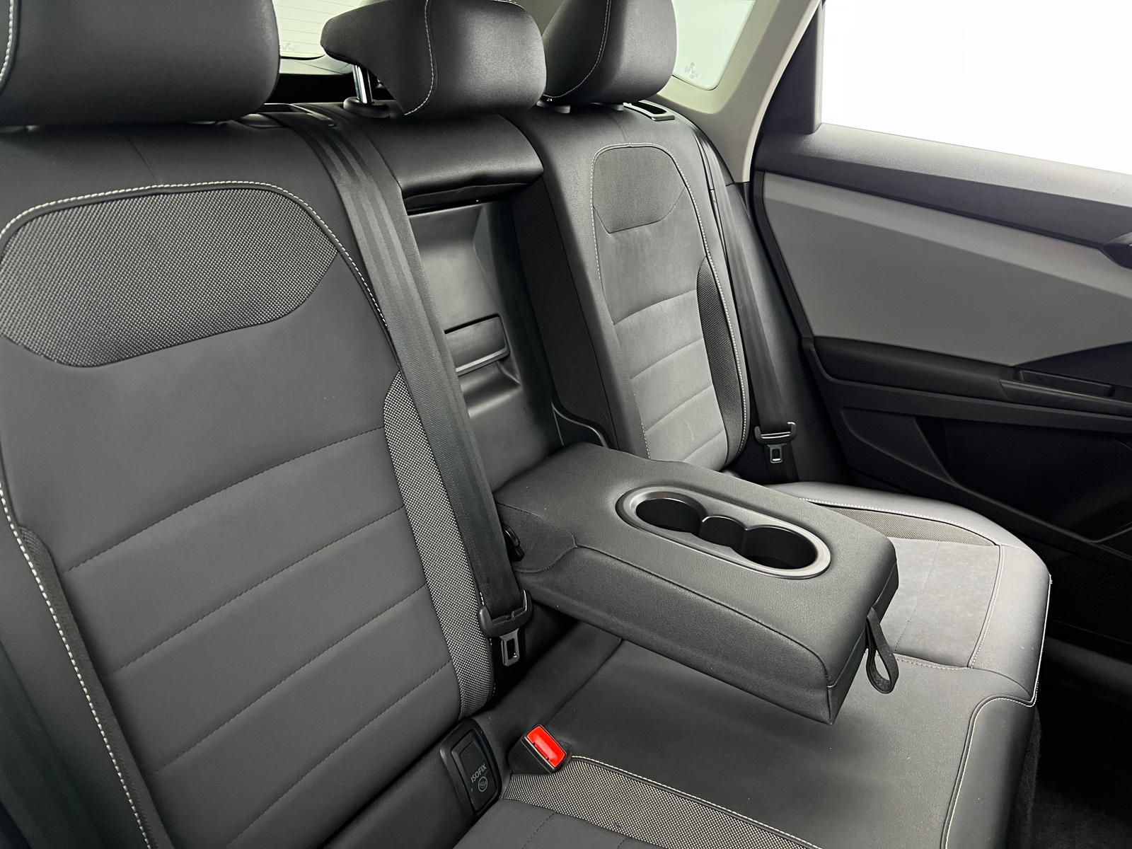 Thumbnail: 2023 Volkswagen Taos - 5