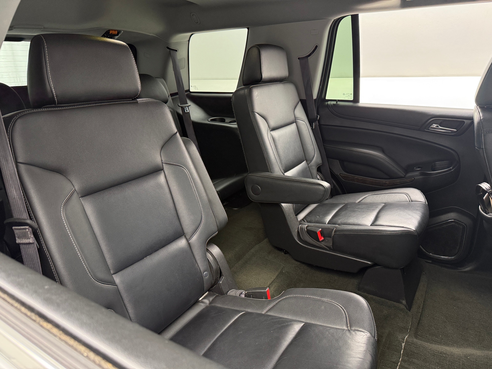 Thumbnail: 2017 Chevrolet Tahoe - 5