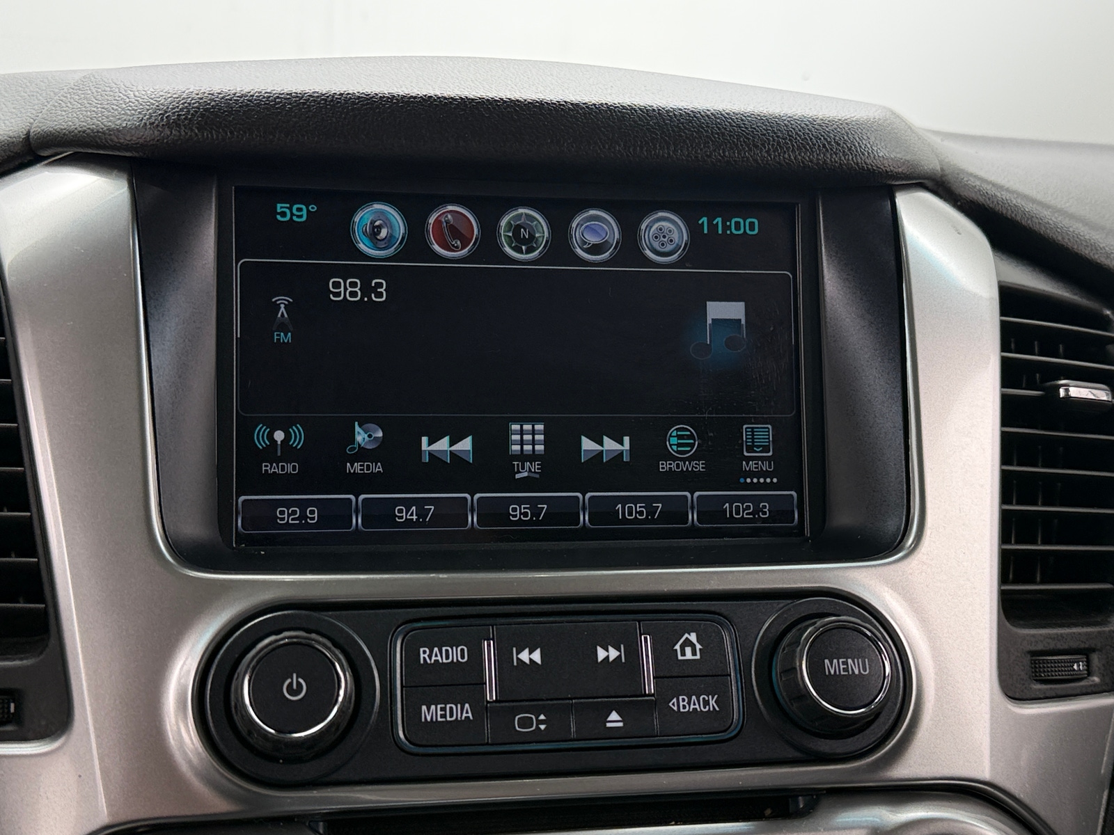 Thumbnail: 2017 Chevrolet Tahoe - 3