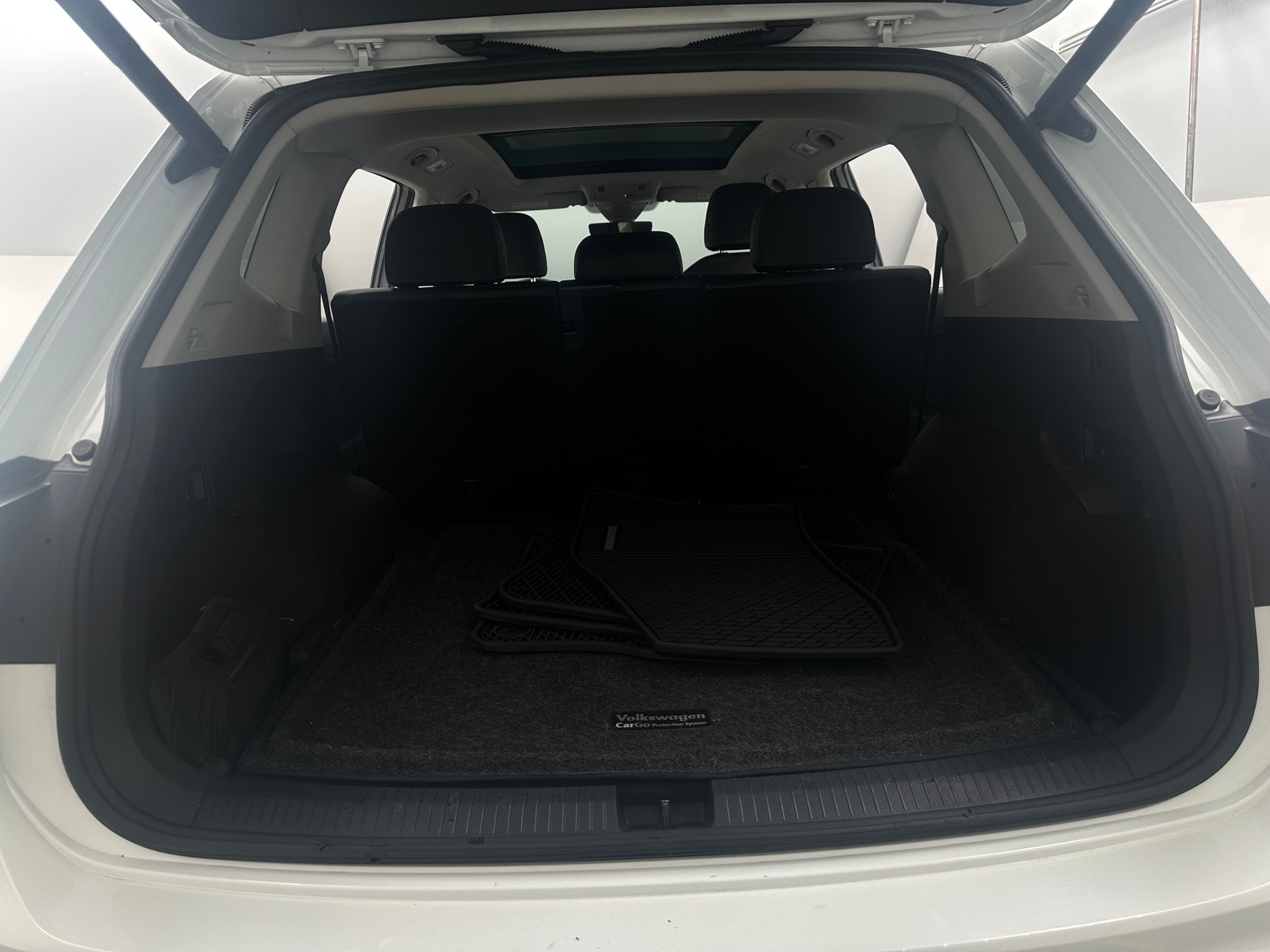 Thumbnail: 2020 Volkswagen Tiguan - 6