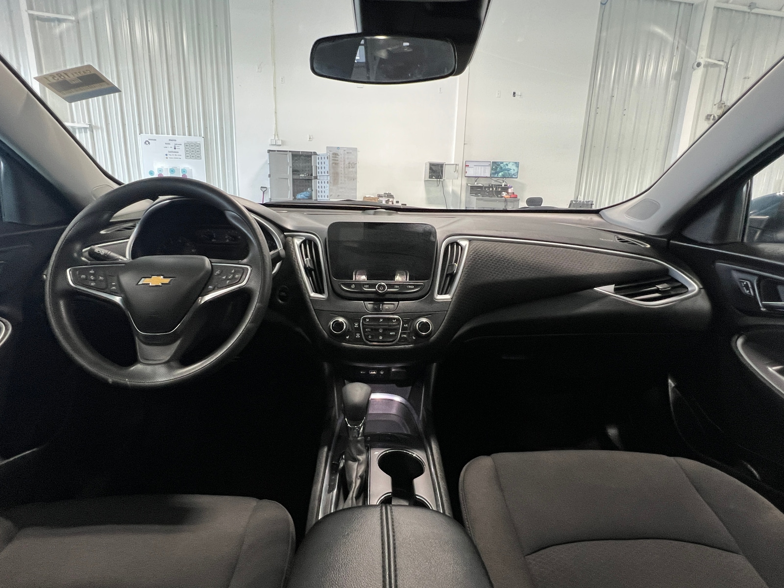 Thumbnail: 2024 Chevrolet Malibu - 3