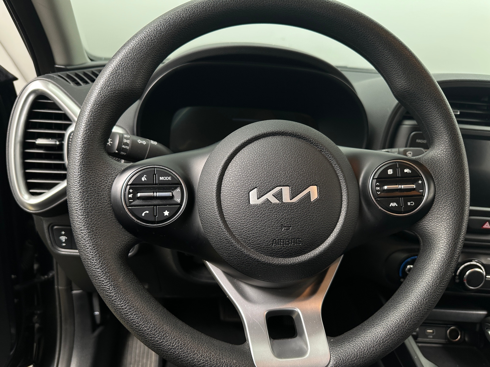 Thumbnail: 2024 Kia Soul - 5