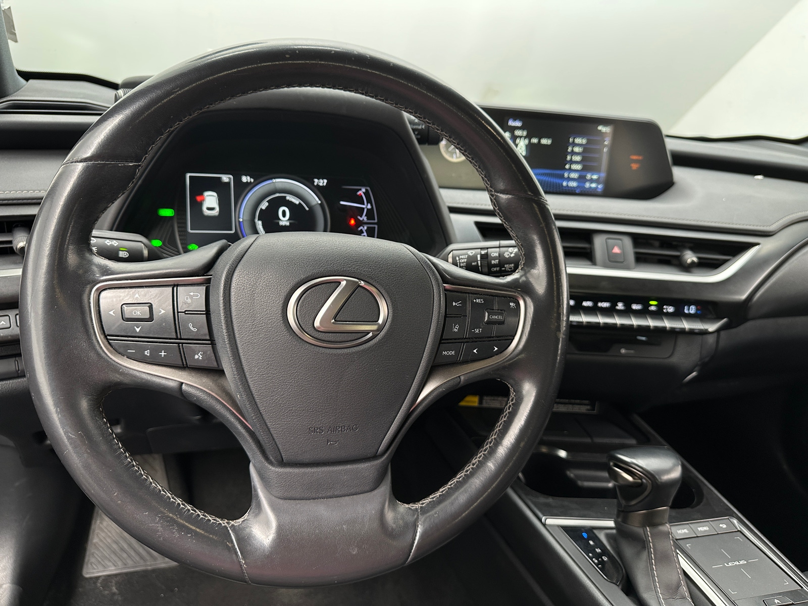 Thumbnail: 2021 Lexus UX - 4