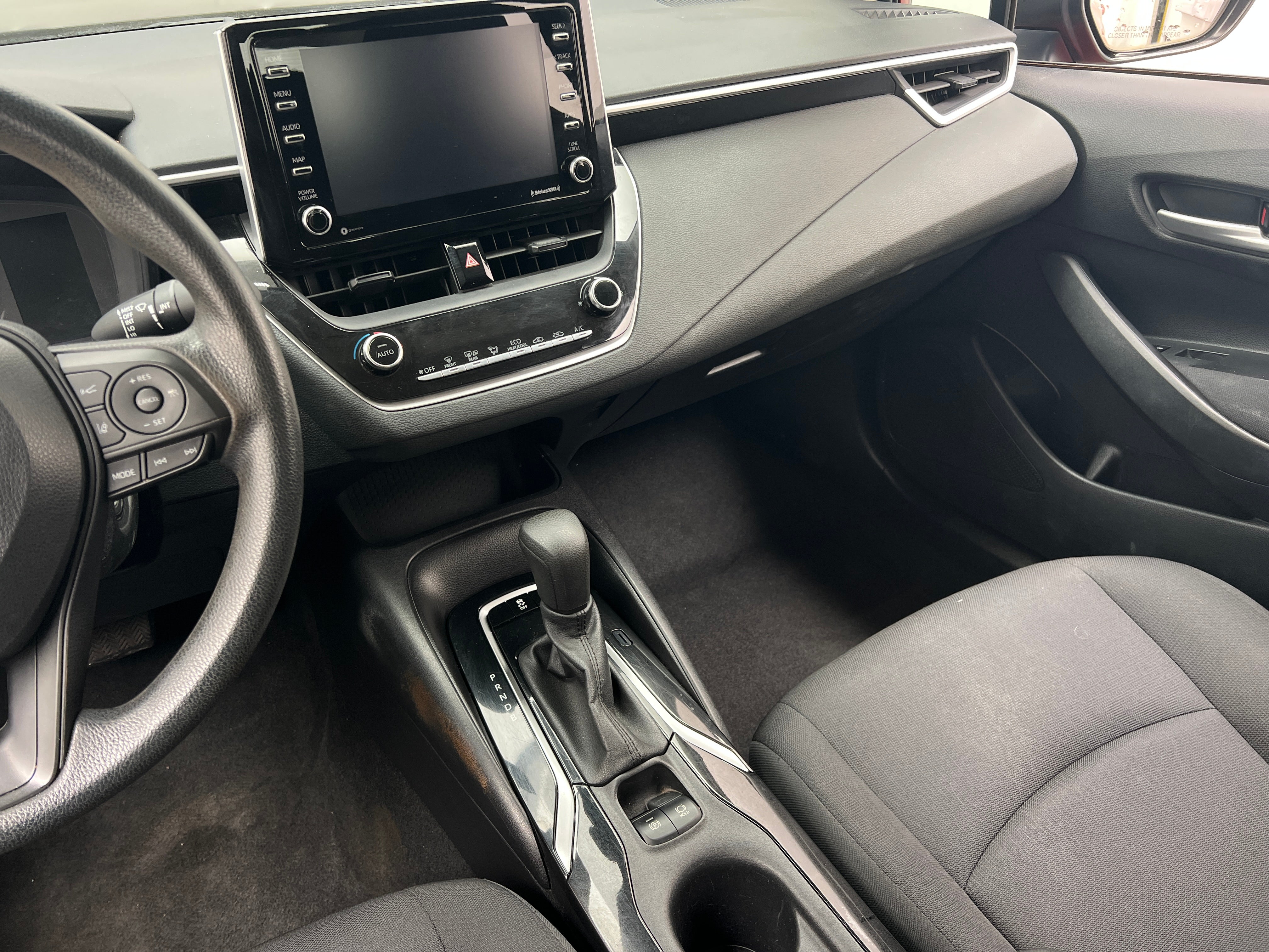 Used 2021 Toyota Corolla LE with VIN 5YFEPMAE8MP240377 for sale in Northfield, Minnesota