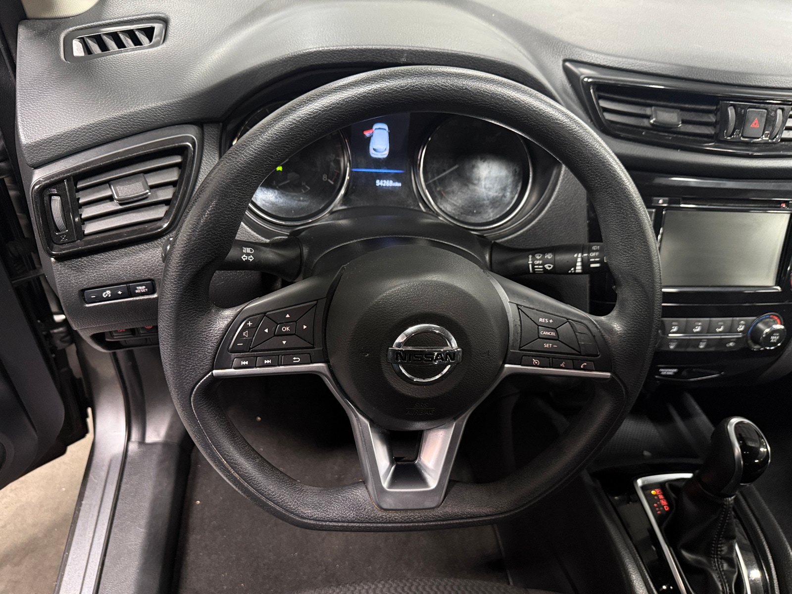 Thumbnail: 2021 Nissan Rogue Sport - 5