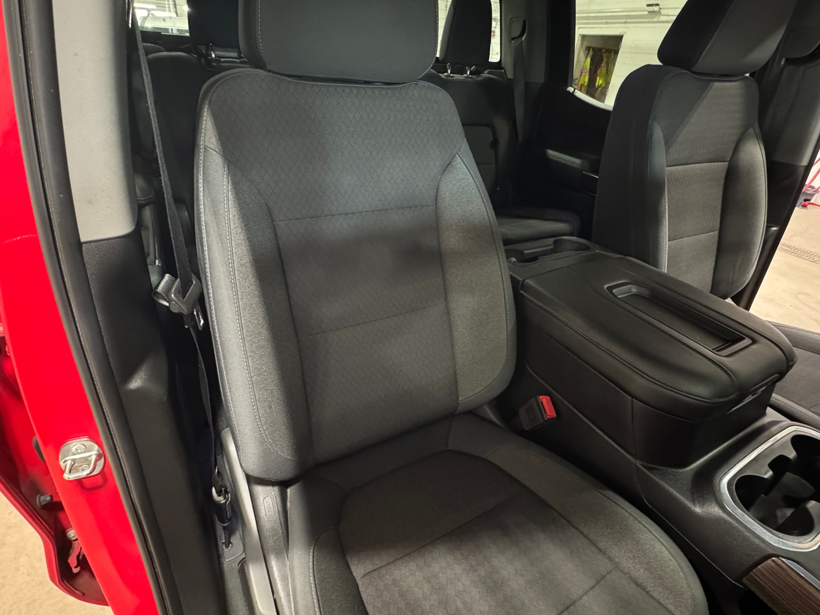 Thumbnail: 2019 Chevrolet Silverado 1500 - 2