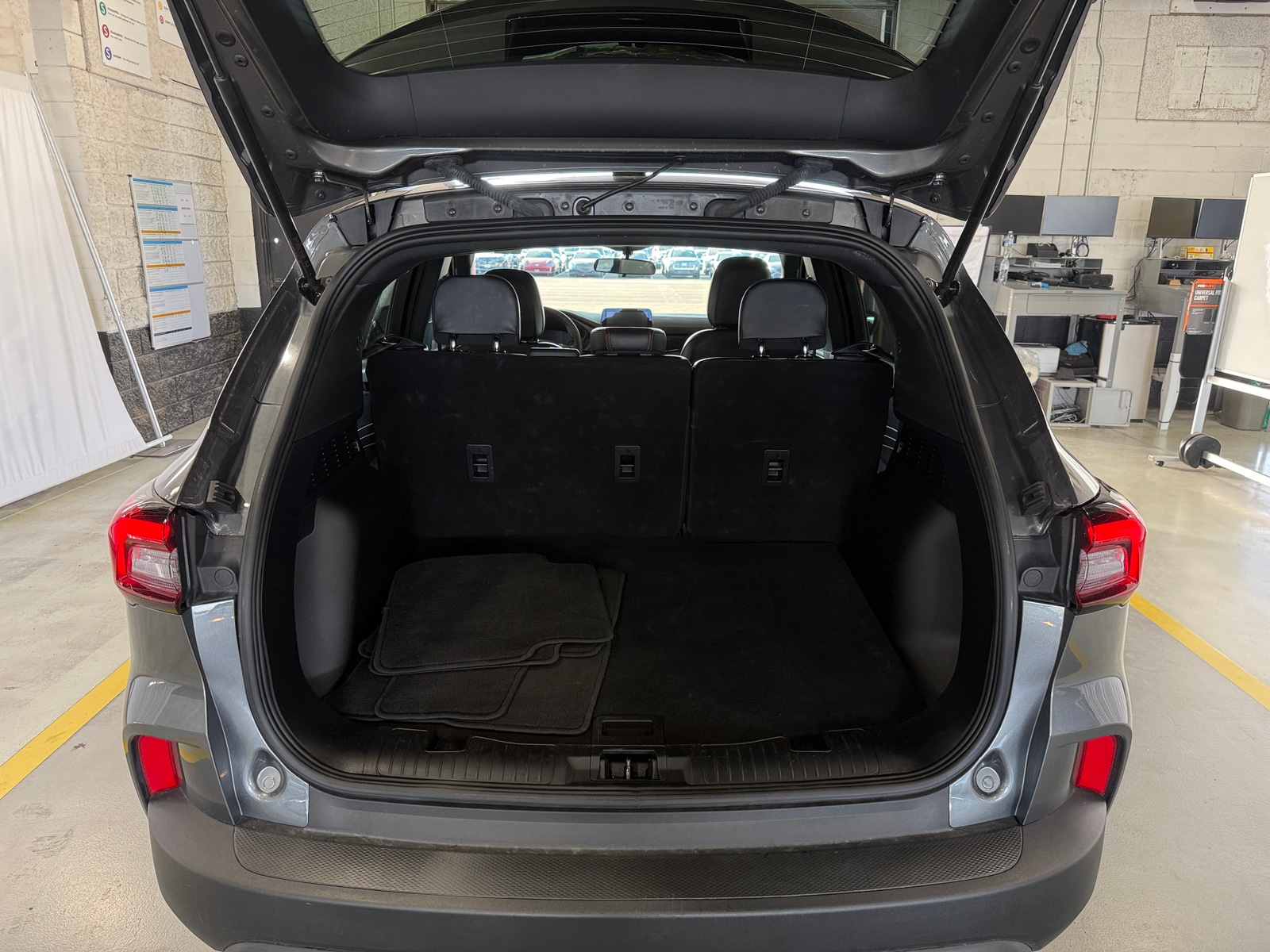 Thumbnail: 2025 Ford Escape - 7