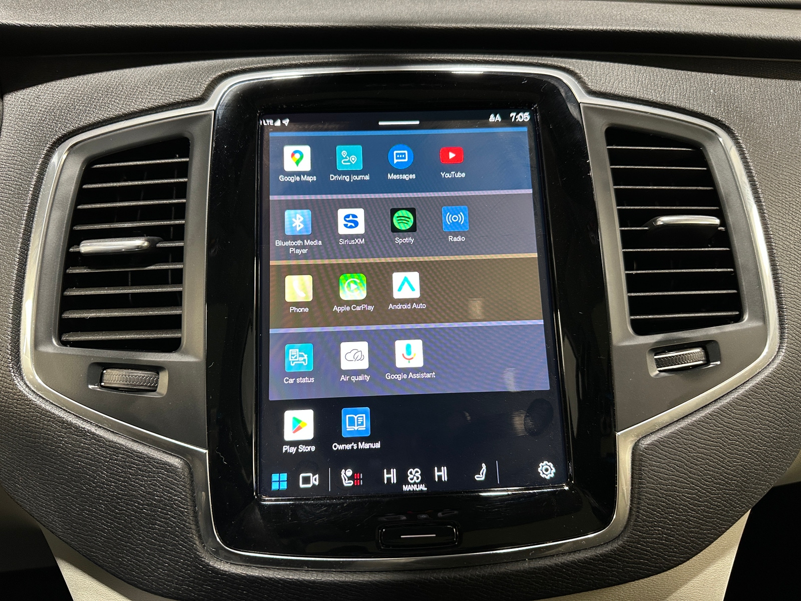 Thumbnail: 2023 Volvo XC90 - 4