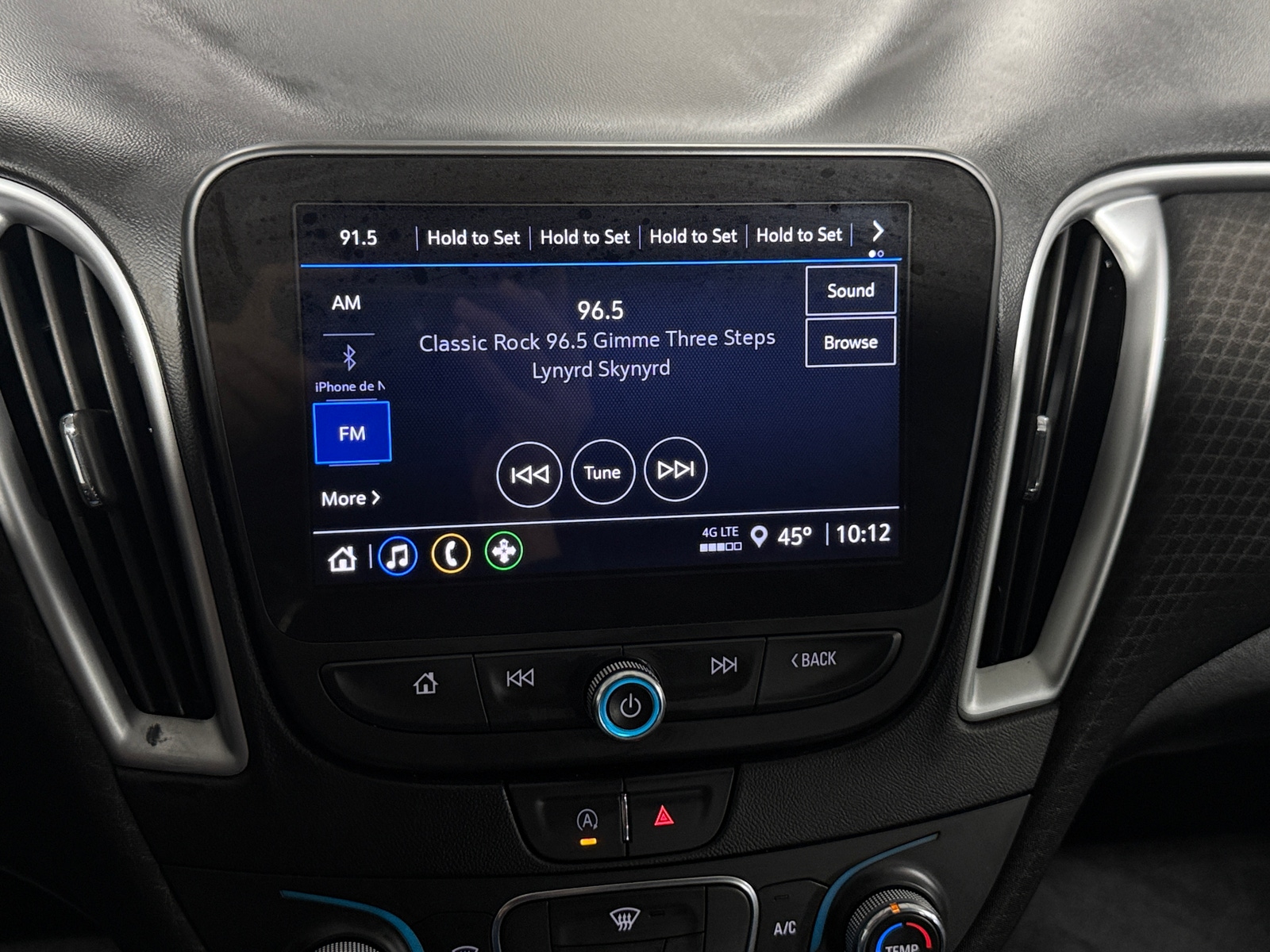 Thumbnail: 2024 Chevrolet Malibu - 4