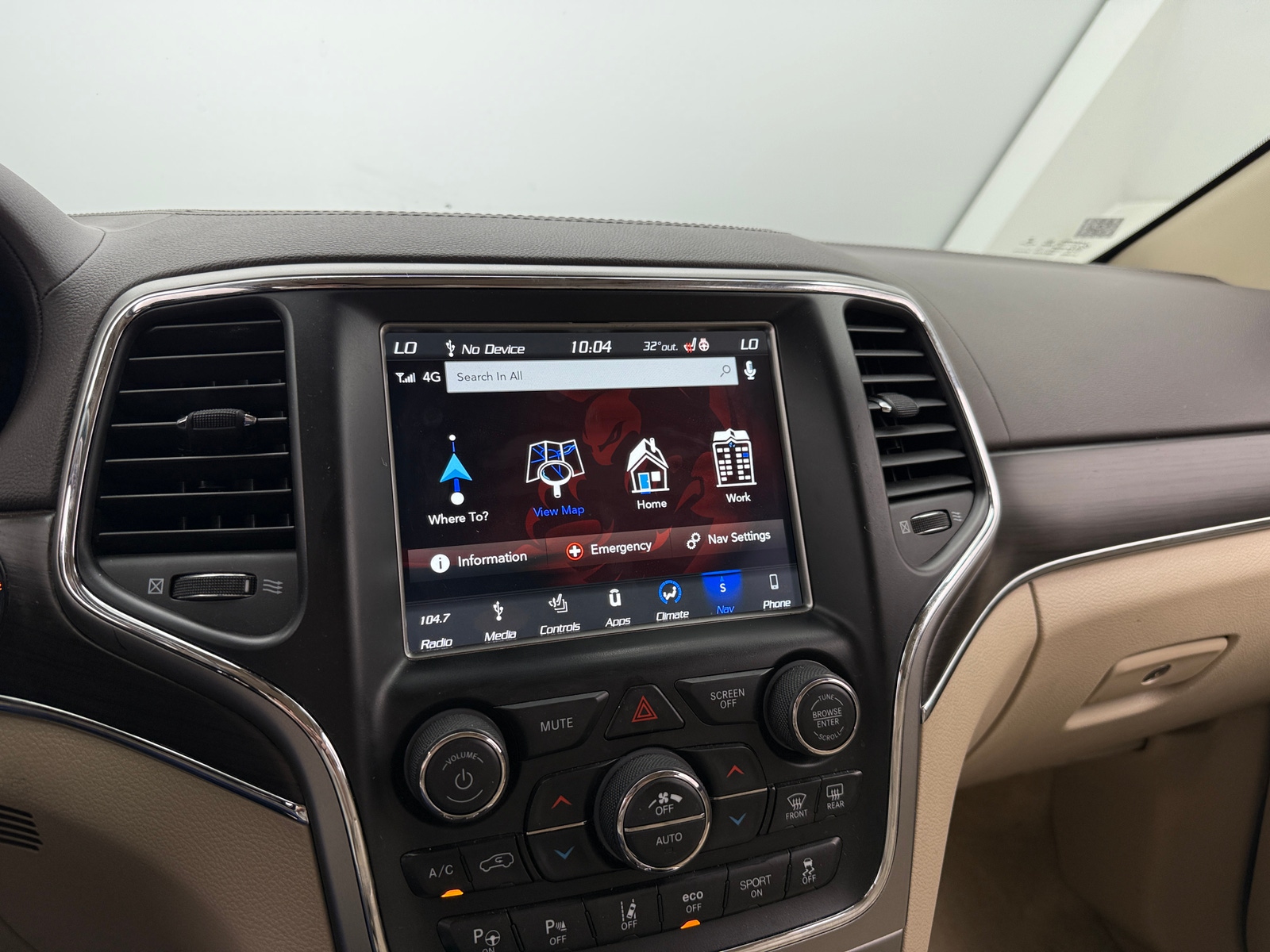 Thumbnail: 2018 Jeep Grand Cherokee - 3