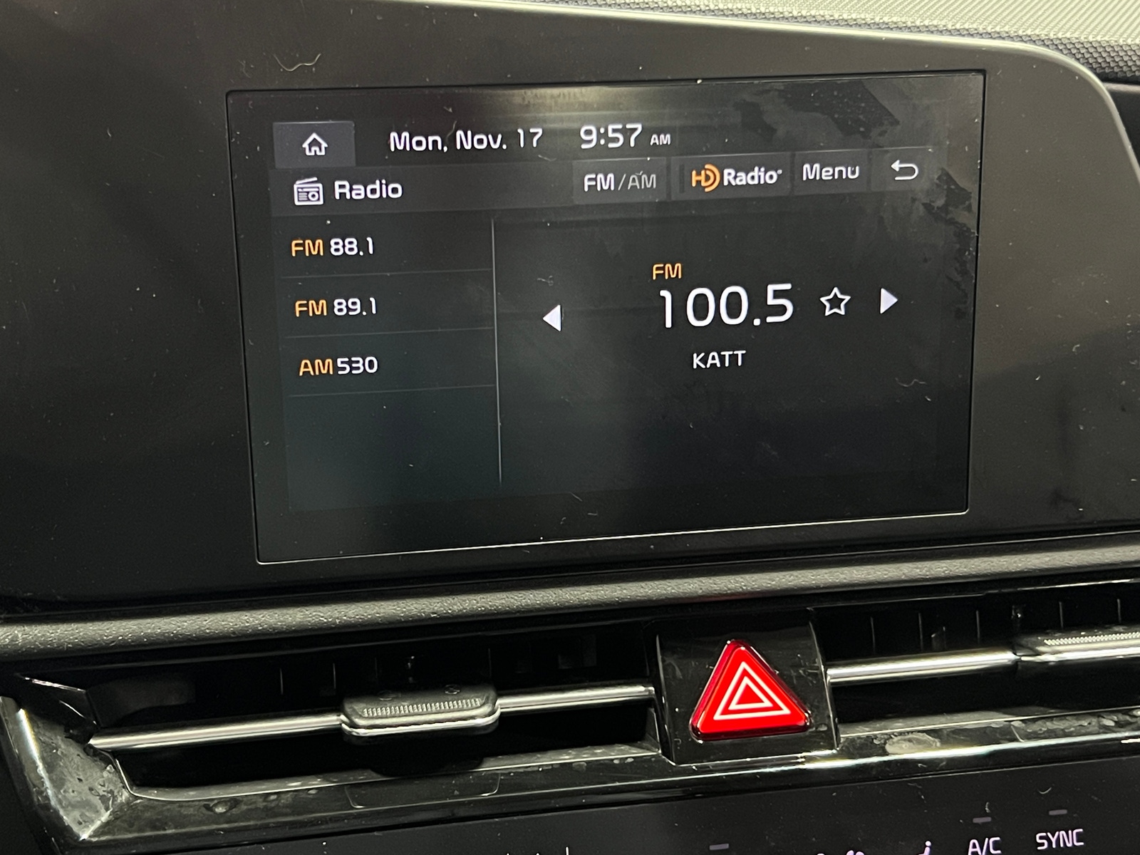 Thumbnail: 2023 Kia Niro - 4