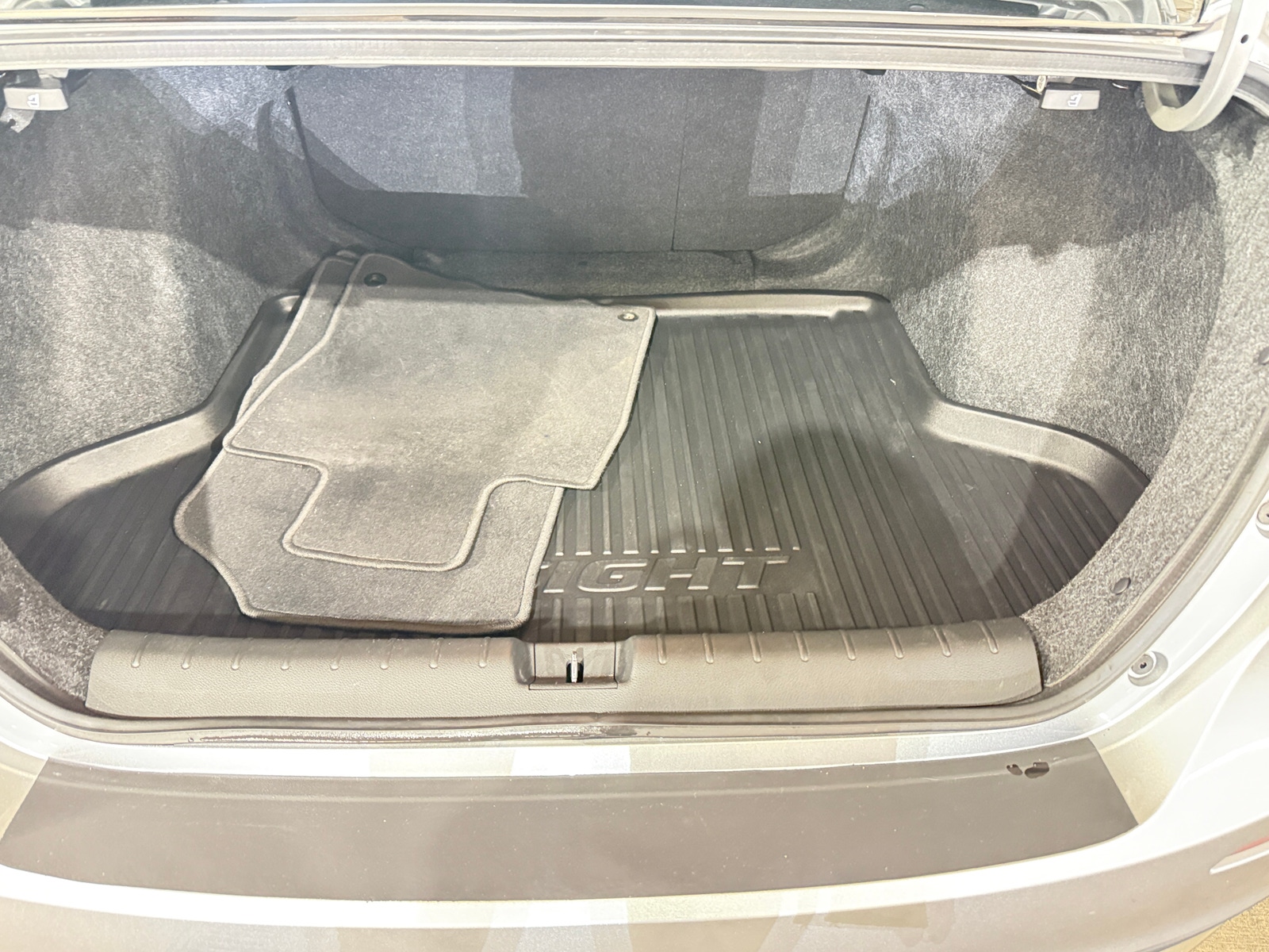 Thumbnail: 2020 Honda Insight - 6