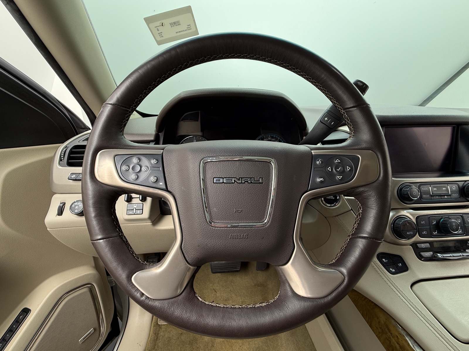 Thumbnail: 2017 GMC Yukon - 4