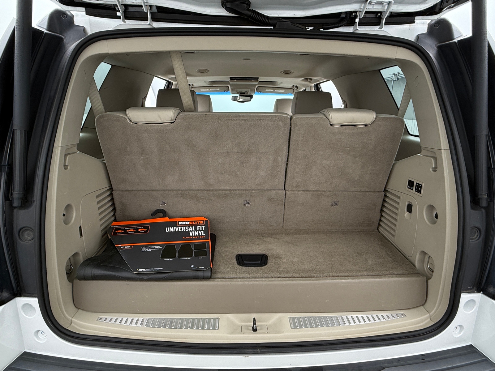 Thumbnail: 2017 GMC Yukon - 6