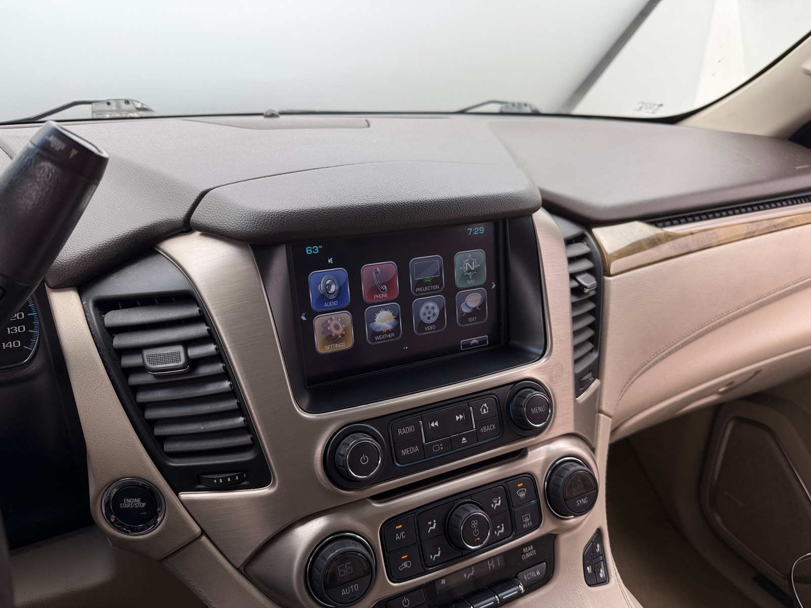 Thumbnail: 2017 GMC Yukon - 3