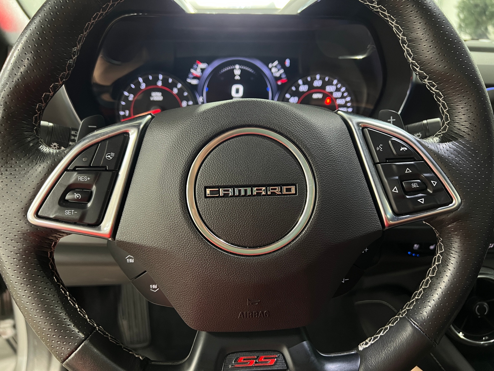 Thumbnail: 2019 Chevrolet Camaro - 4