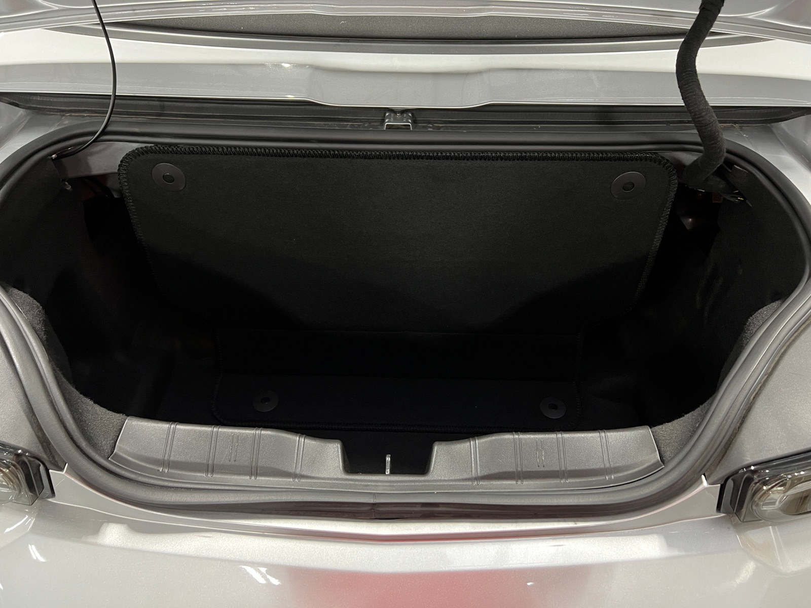 Thumbnail: 2019 Chevrolet Camaro - 6