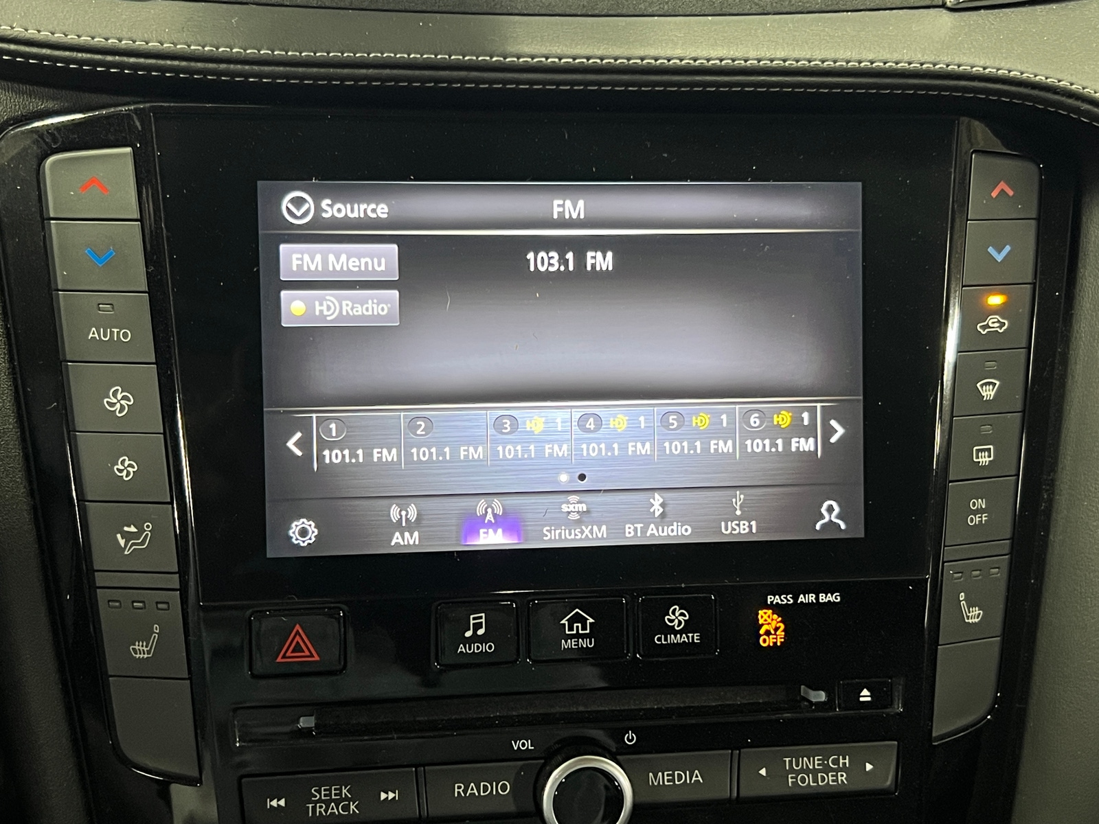 Thumbnail: 2020 INFINITI QX50 - 3