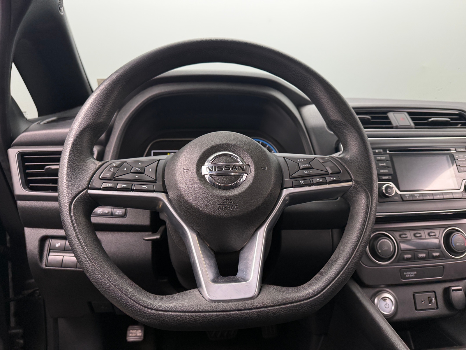 Thumbnail: 2019 Nissan Leaf - 5