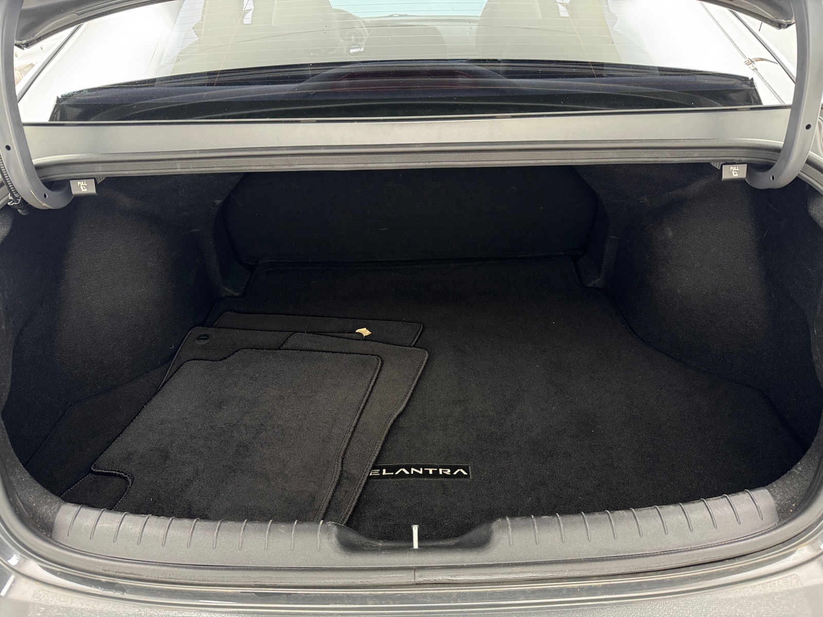 Thumbnail: 2024 Hyundai Elantra - 7